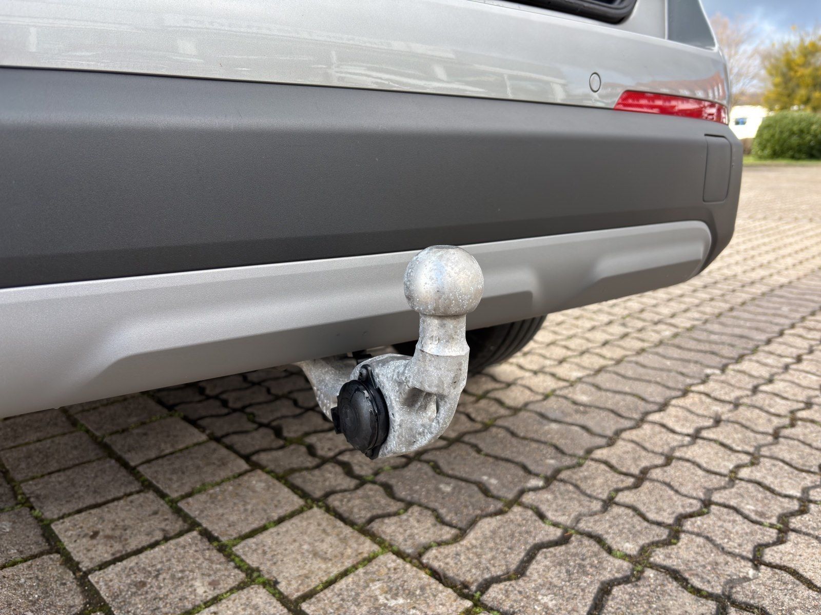 BMW X1 sDrive20i AHK/ Adapt. LED/ Keyless/ Pano foto 15