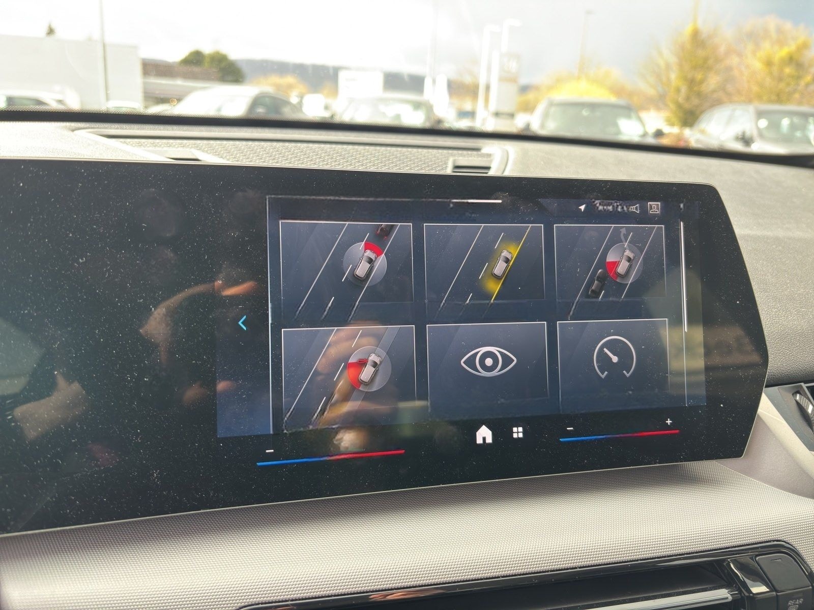 BMW X1 sDrive20i AHK/ Adapt. LED/ Keyless/ Pano foto 18