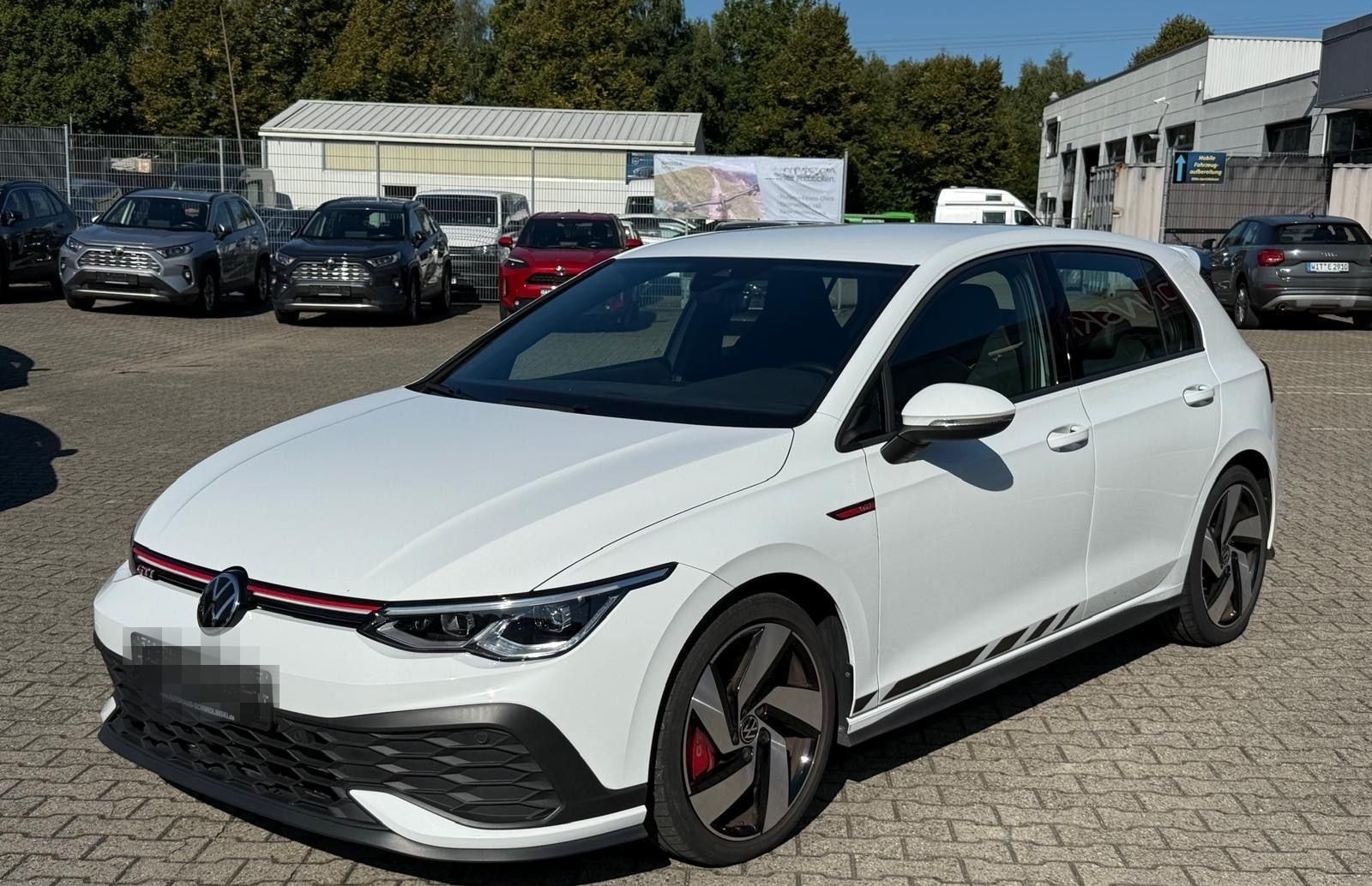 Volkswagen Golf VIII 2.0 TSI GTI Clubsport foto 2