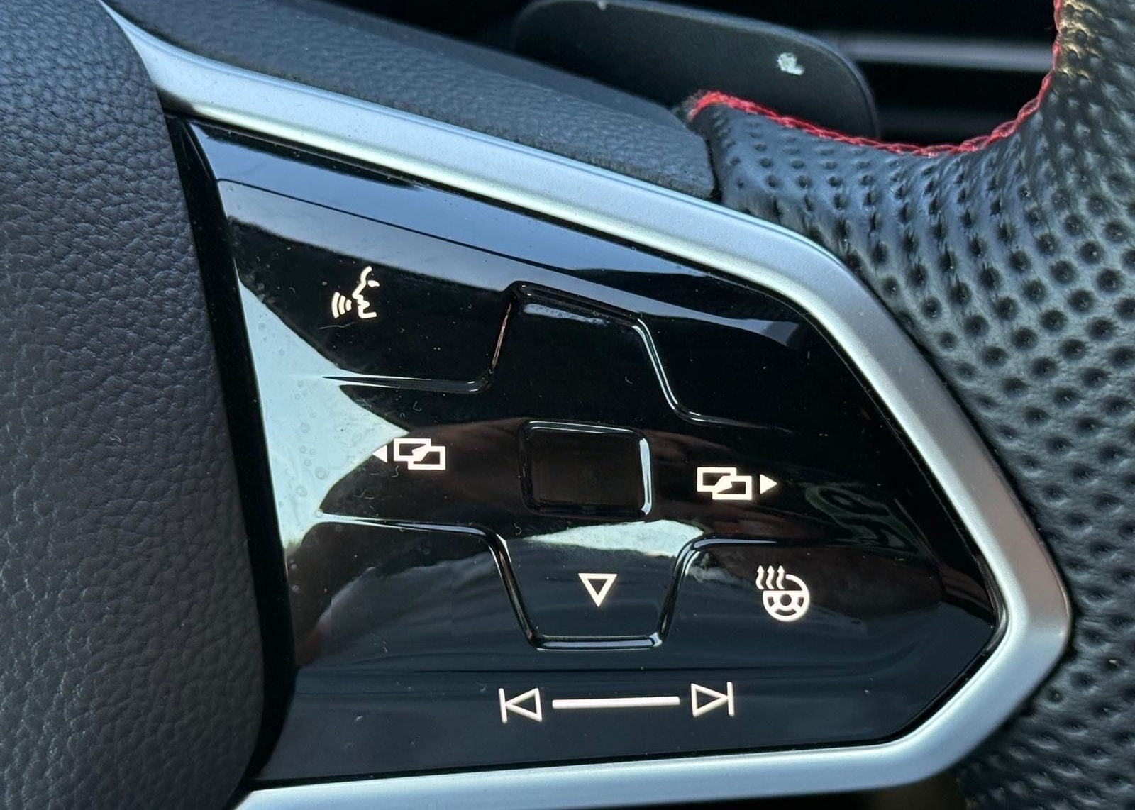 Volkswagen Golf VIII 2.0 TSI GTI Clubsport foto 16