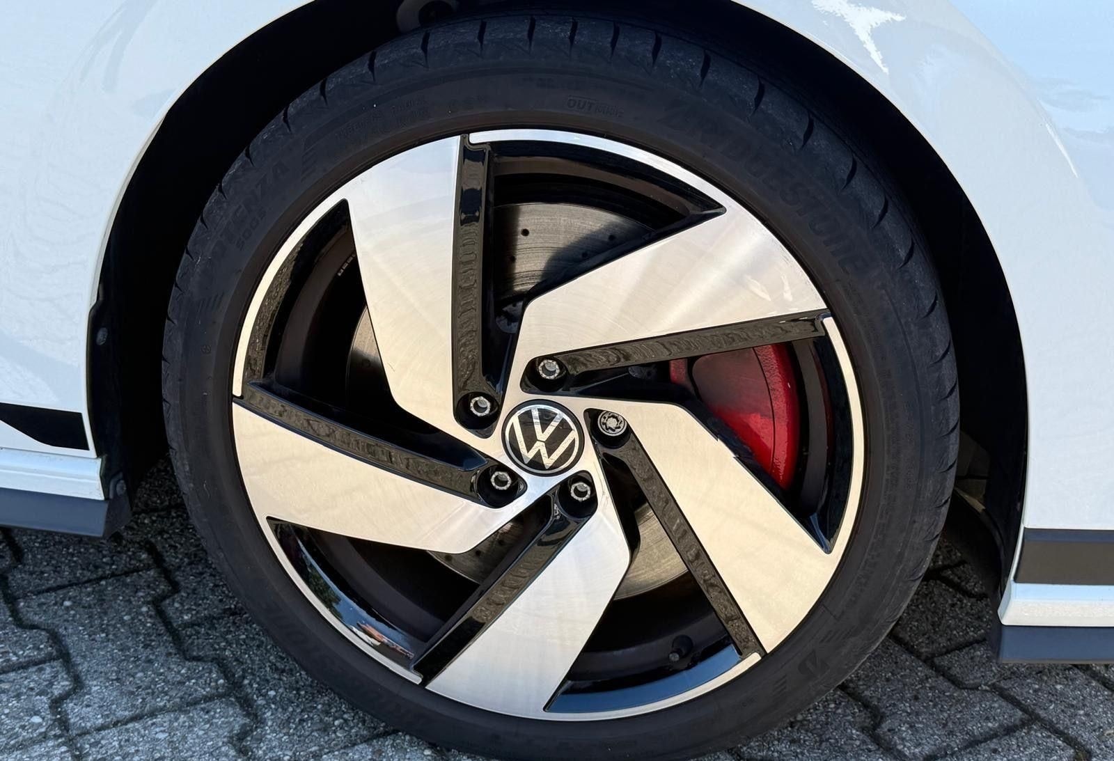 Volkswagen Golf VIII 2.0 TSI GTI Clubsport foto 10