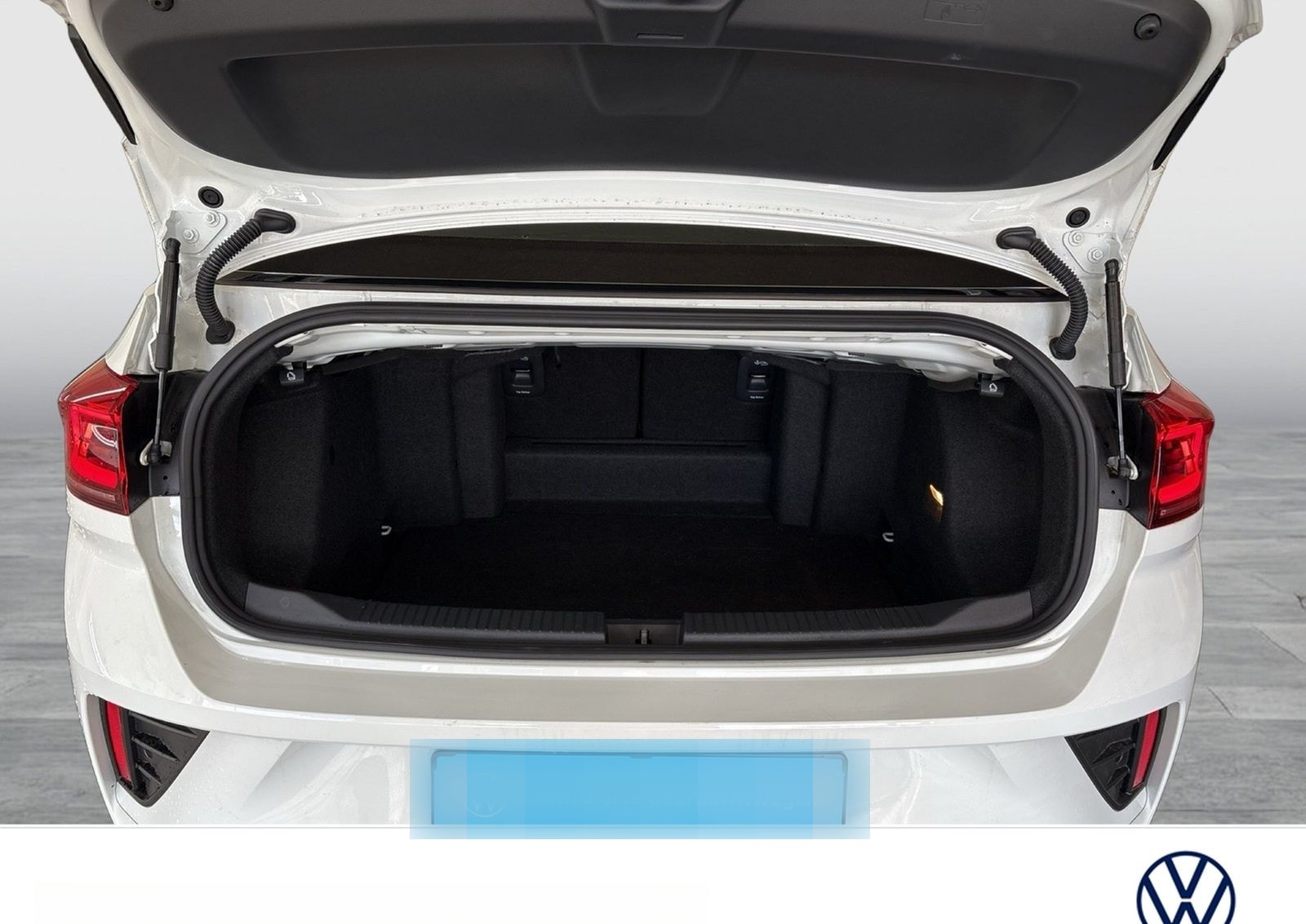 Volkswagen T-Roc Cabriolet 1.5 R-LINE BLACKSTYLE LEDER LM19 foto 18