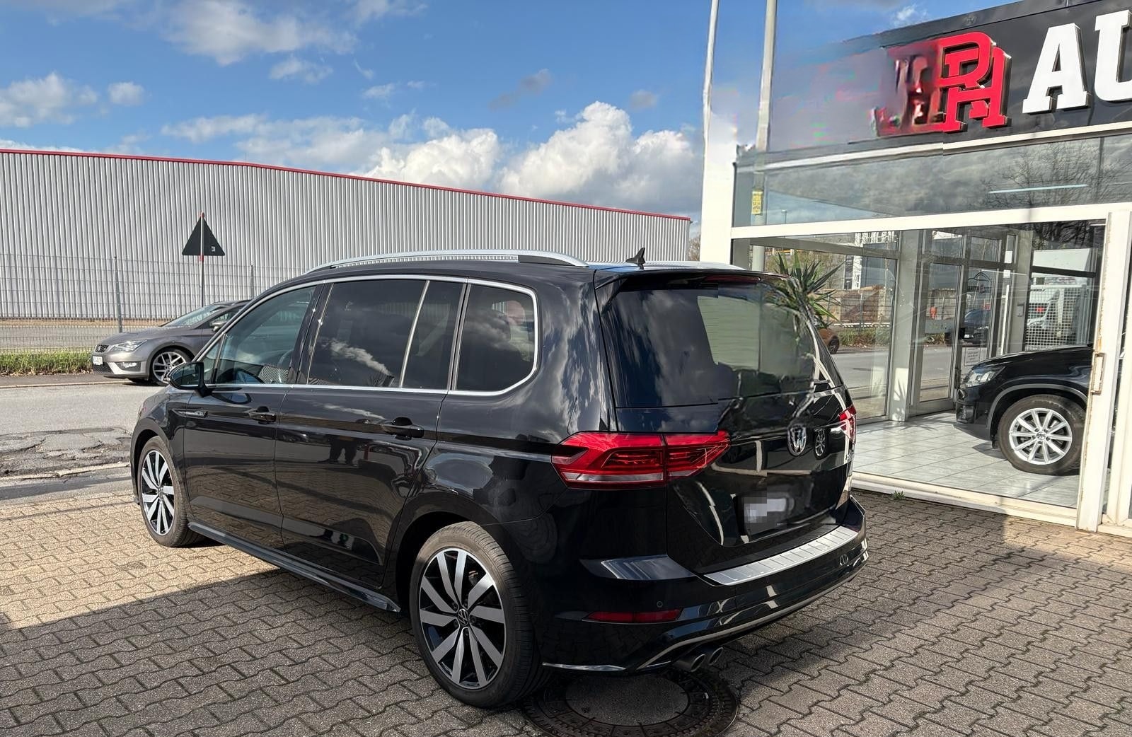 Volkswagen Touran 2.0 TDI "Highline" R-Line 7 Sitzer foto 2