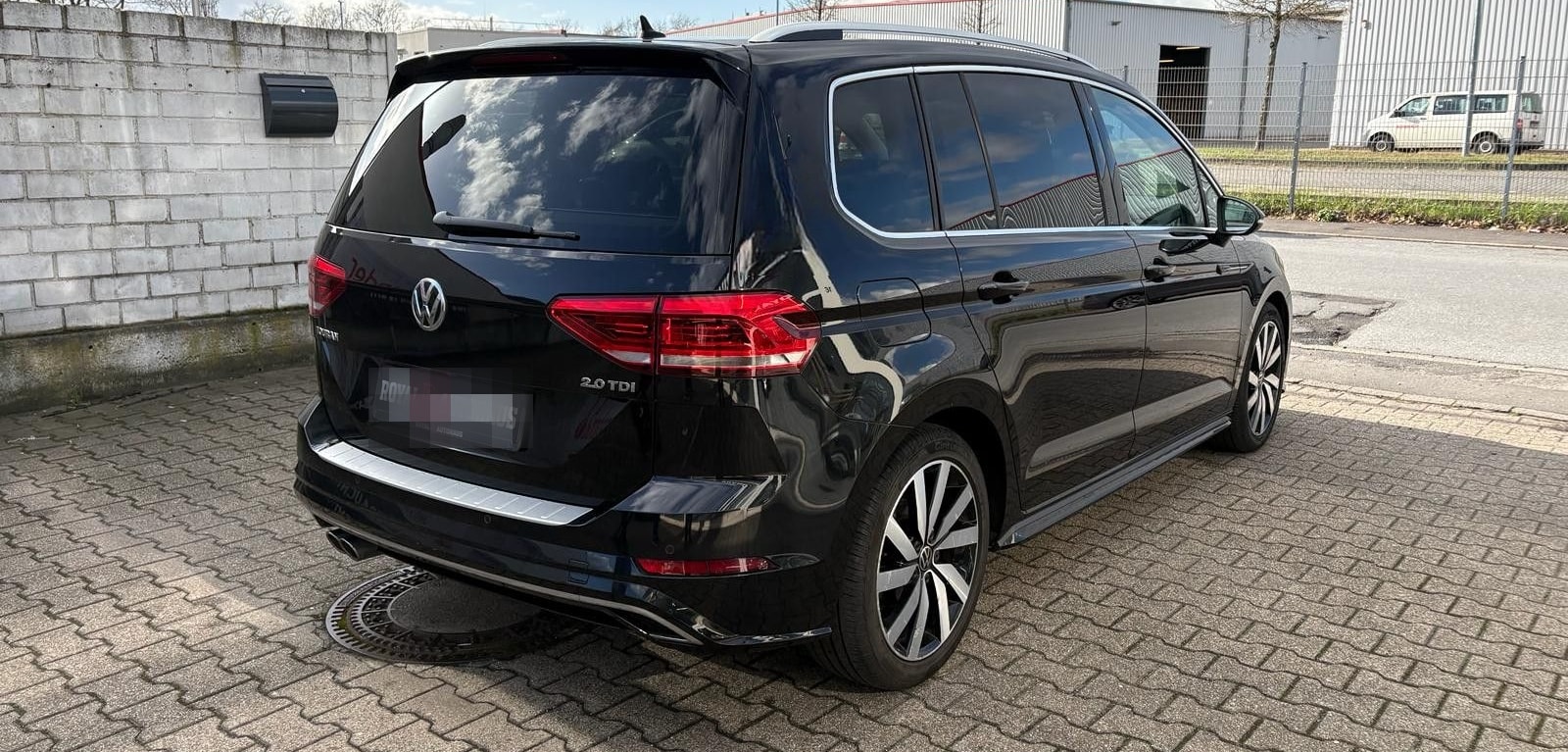 Volkswagen Touran 2.0 TDI "Highline" R-Line 7 Sitzer foto 4