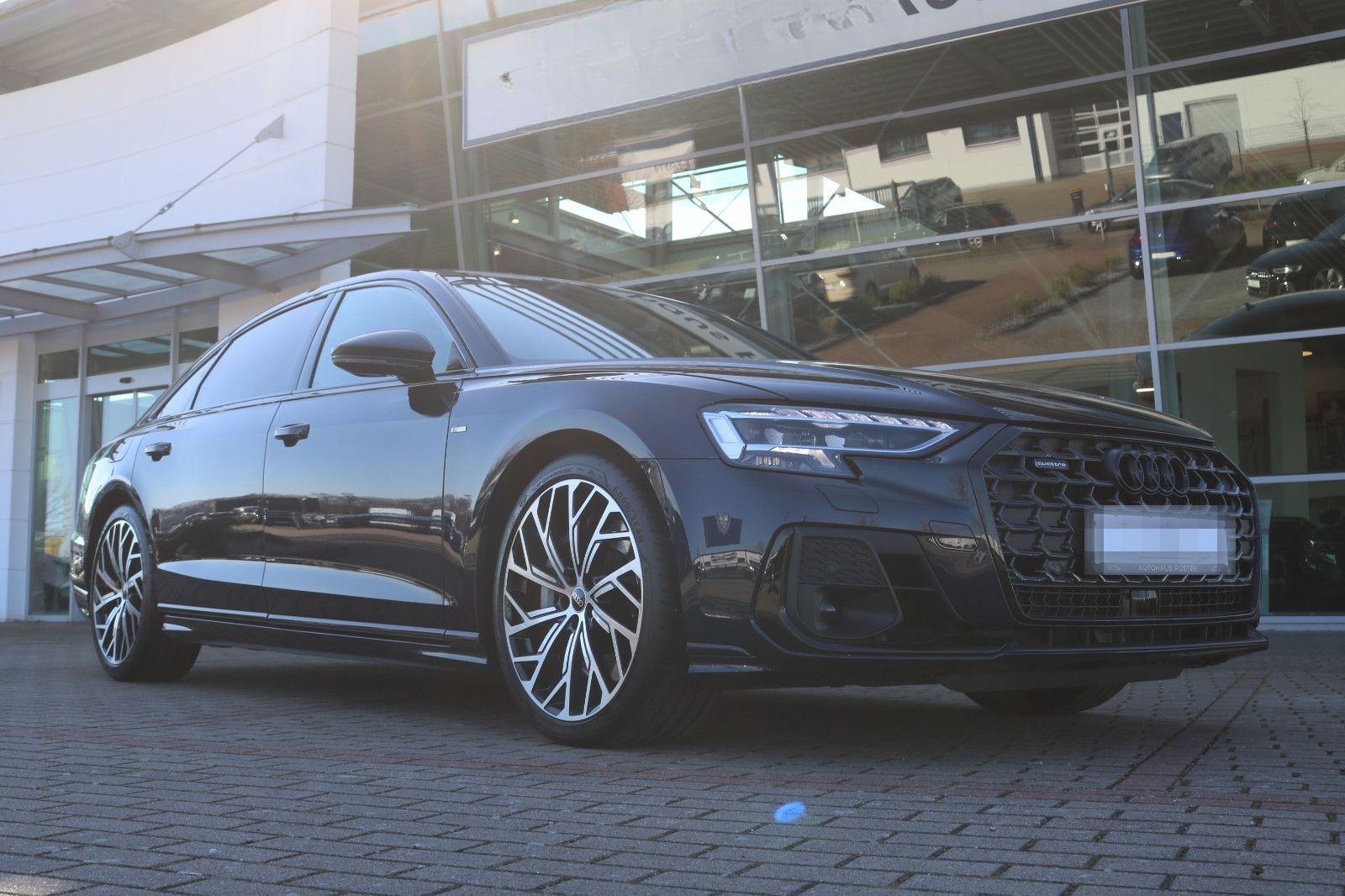 Audi A8L 60 TFSI Lang V8 S line /Exclusive/3xTV/B&O/ foto 1