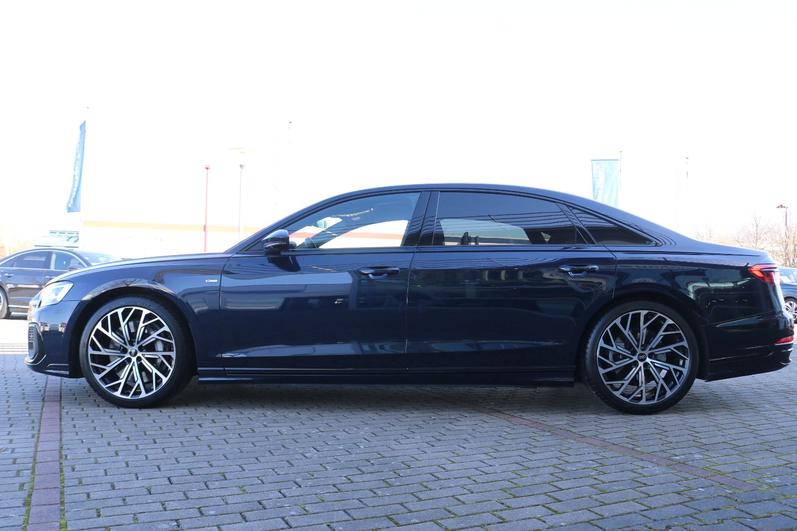 Audi A8L 60 TFSI Lang V8 S line /Exclusive/3xTV/B&O/ foto 4