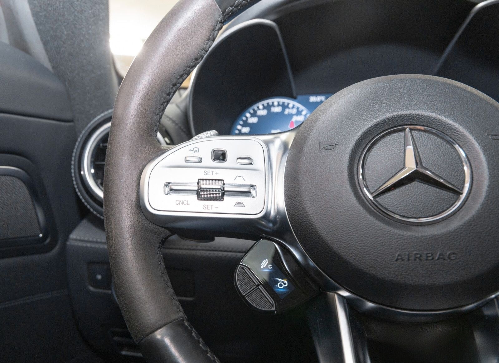 Mercedes-Benz AMG GT S LED/Panorama/Comand/Distronic/Memory/ foto 18