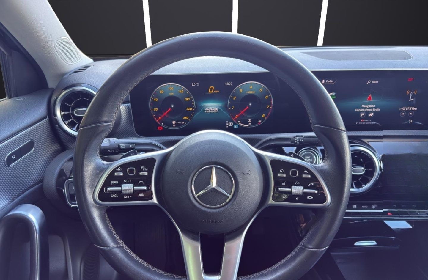 Mercedes-Benz A 180 Distronic Navi Digitales Cockpit LED SHZ K foto 11