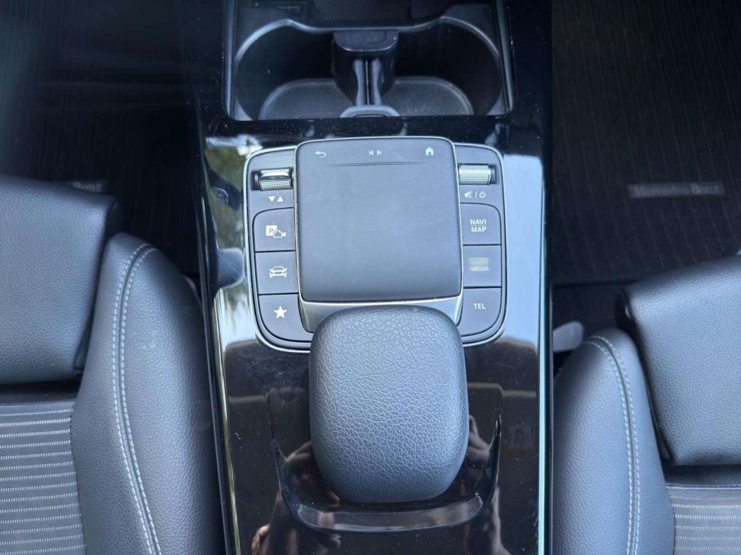 Mercedes-Benz A 180 Distronic Navi Digitales Cockpit LED SHZ K foto 13