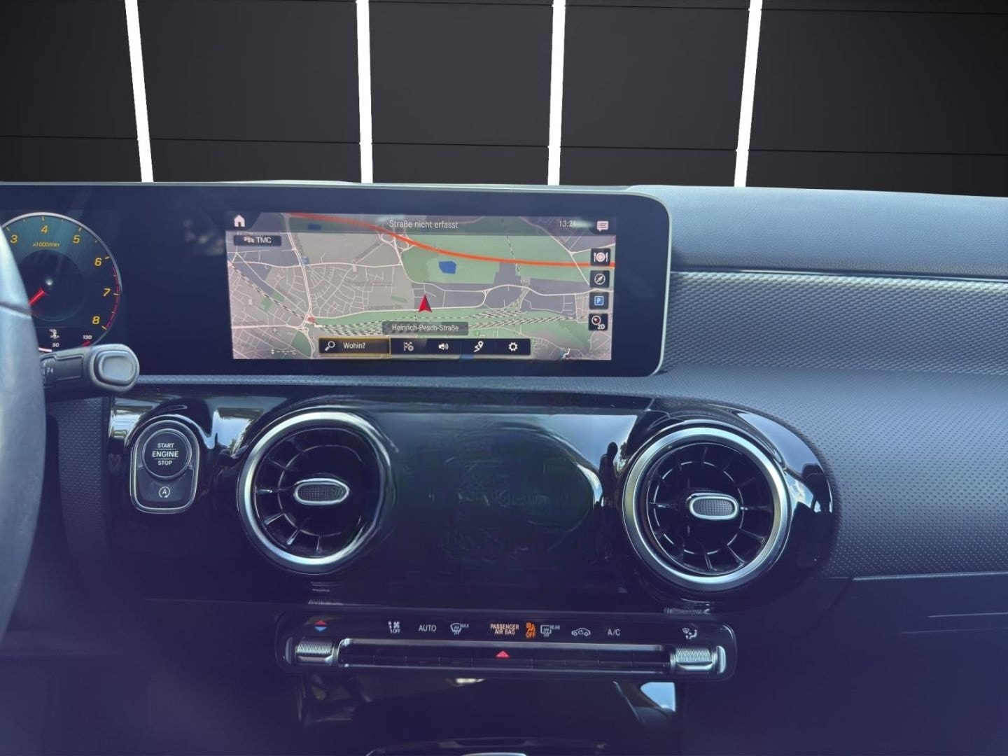 Mercedes-Benz A 180 Distronic Navi Digitales Cockpit LED SHZ K foto 14