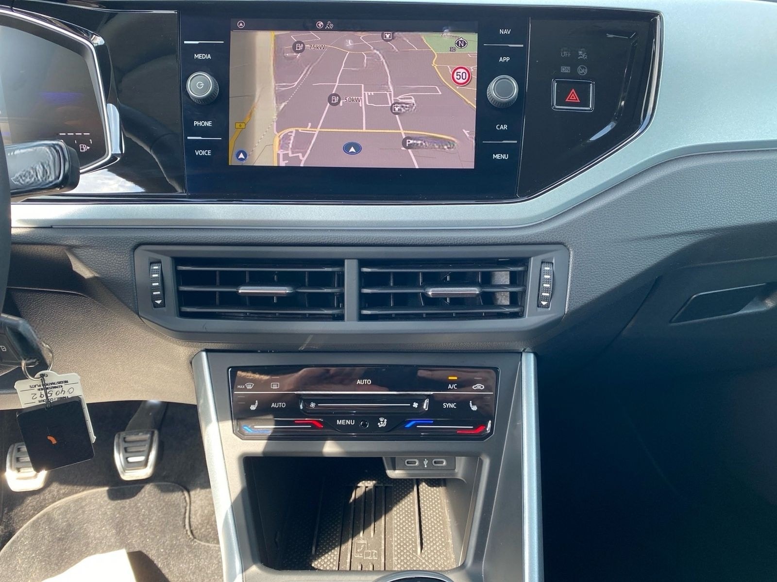 Volkswagen Polo 1.0 TSI GOAL LED Navi ACC App-Connect ACC foto 17