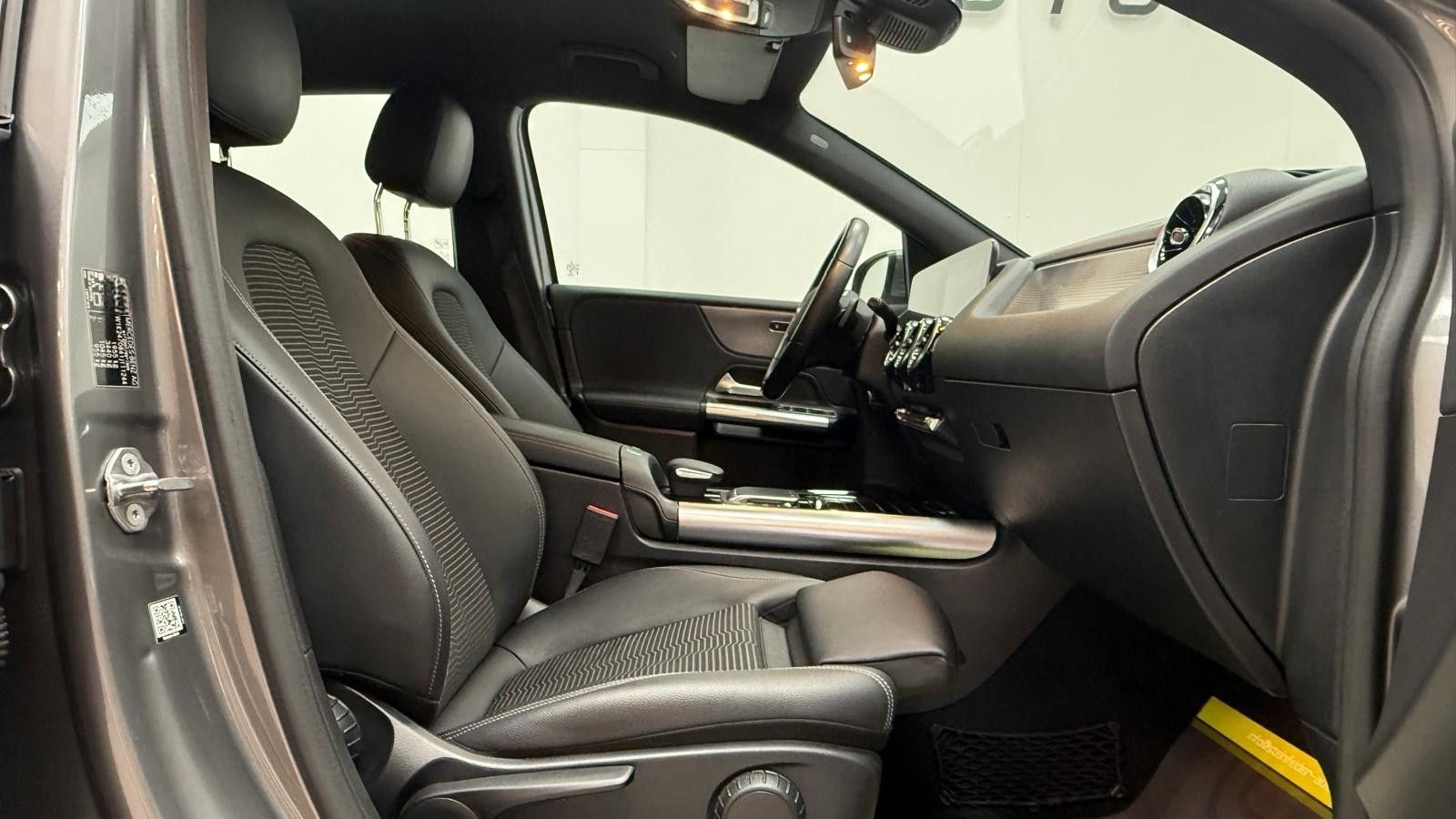 Mercedes-Benz B 180/AHK/SPURHALTE/SHZ/MFL/LED/NAVI/ foto 18