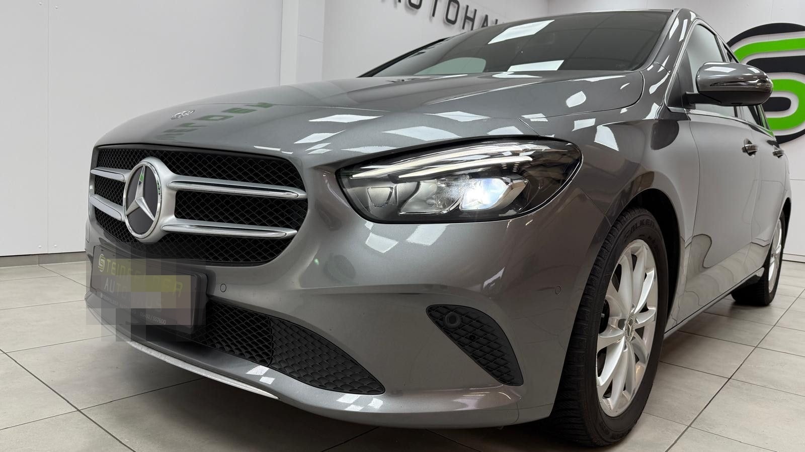 Mercedes-Benz B 180/AHK/SPURHALTE/SHZ/MFL/LED/NAVI/ foto 9