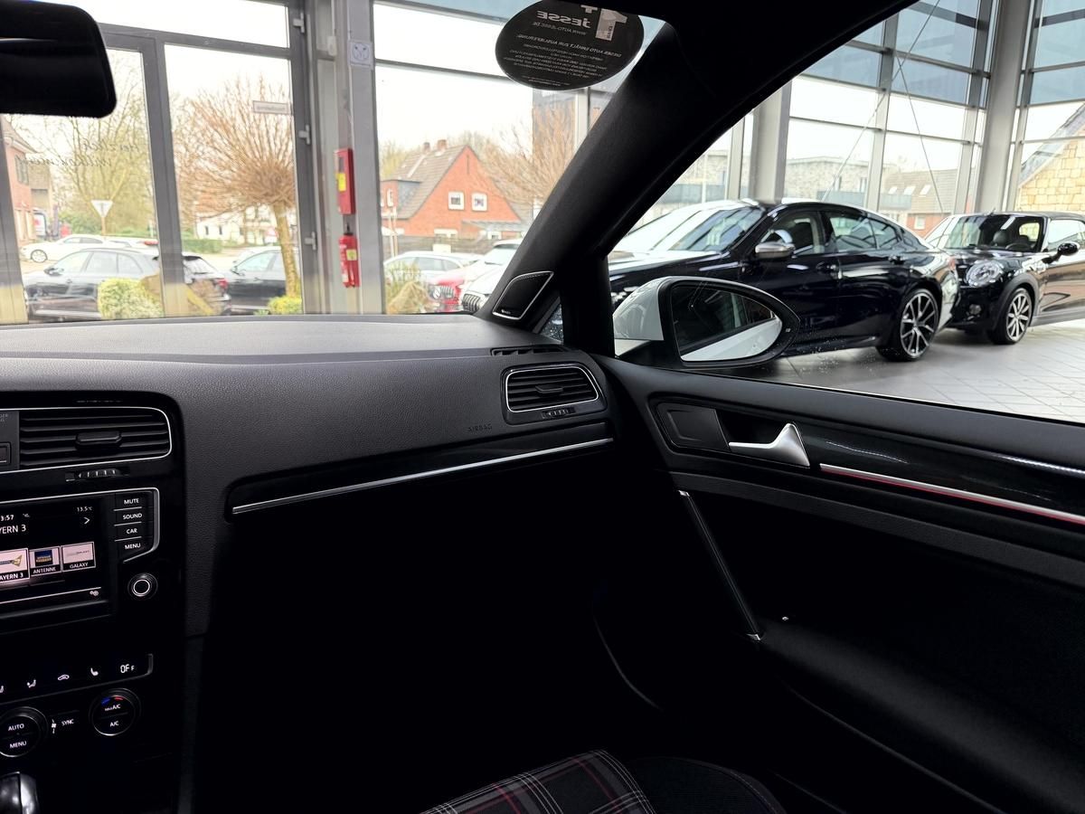 Volkswagen Golf VII GTI BMT DSG Pano Dynaudio PDC foto 13