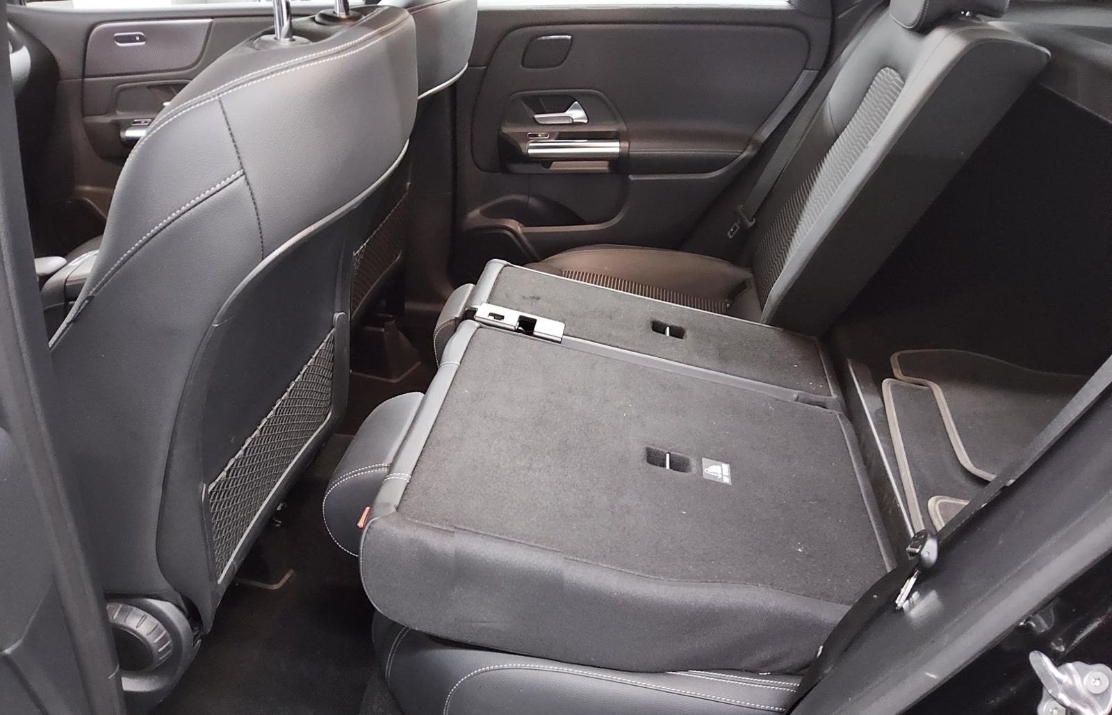 Mercedes-Benz B 200 d Progressive Navi LED MBUX+ RfK Sound Shz foto 13