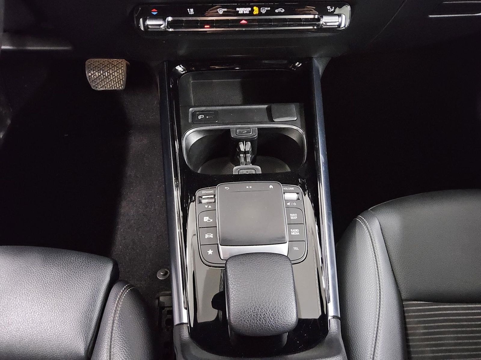 Mercedes-Benz B 200 d Progressive Navi LED MBUX+ RfK Sound Shz foto 6