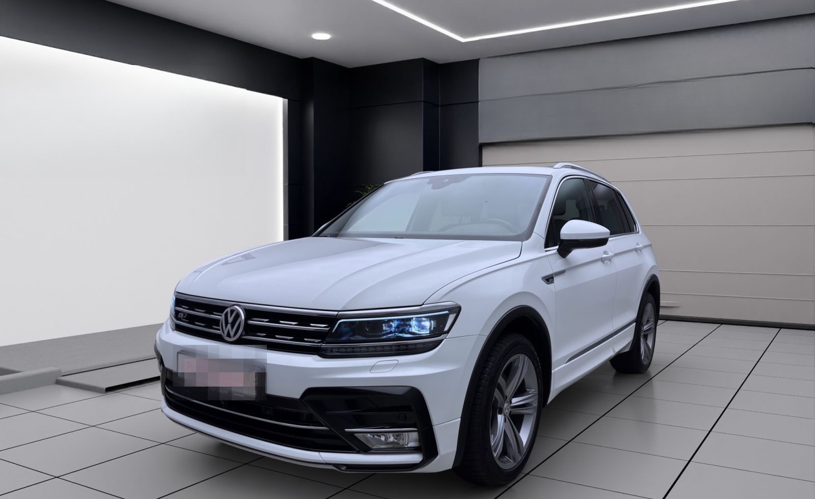 Volkswagen Tiguan 2.0 TSI 4M R-LINE PANO NAVI KAMERA DYNAUD foto 1