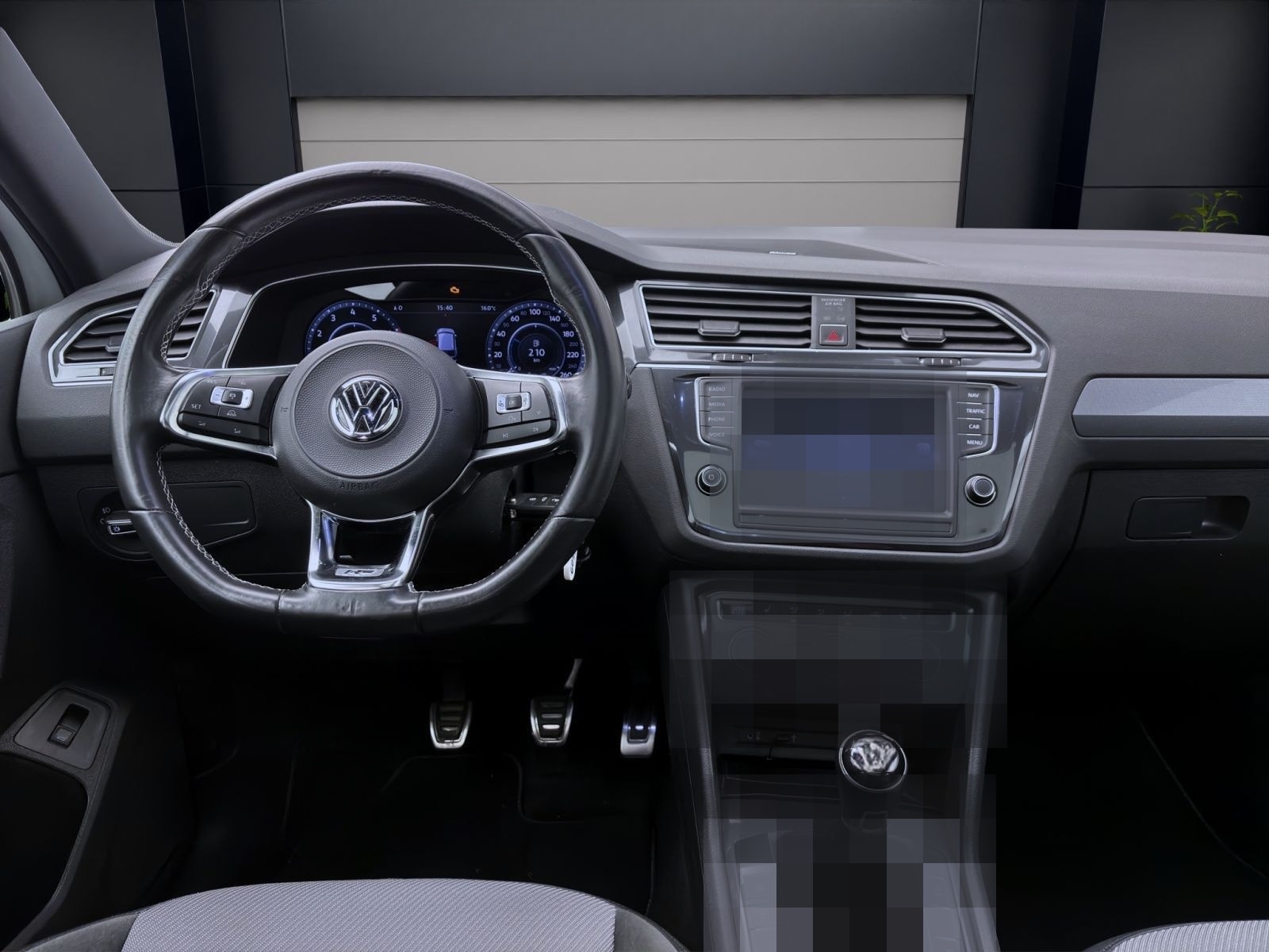 Volkswagen Tiguan 2.0 TSI 4M R-LINE PANO NAVI KAMERA DYNAUD foto 13