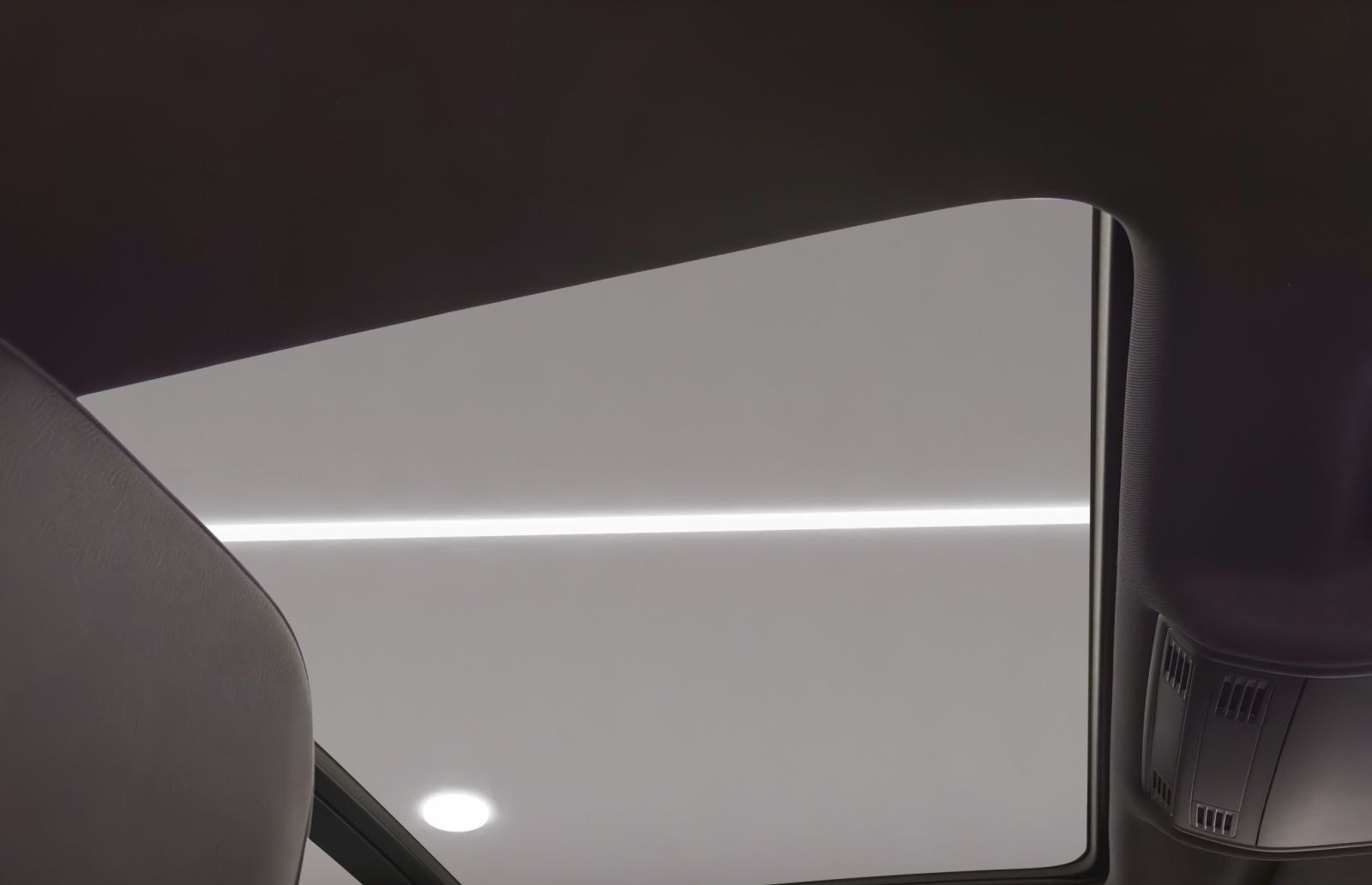 Volkswagen Tiguan 2.0 TSI 4M R-LINE PANO NAVI KAMERA DYNAUD foto 17