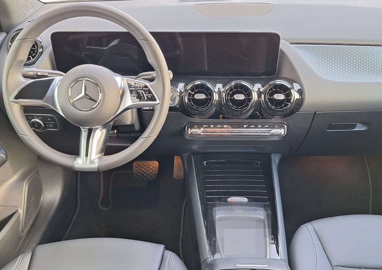 Mercedes-Benz GLA 200 d,AHK,NAVI,LED,Komfort,Shzg Klima foto 11