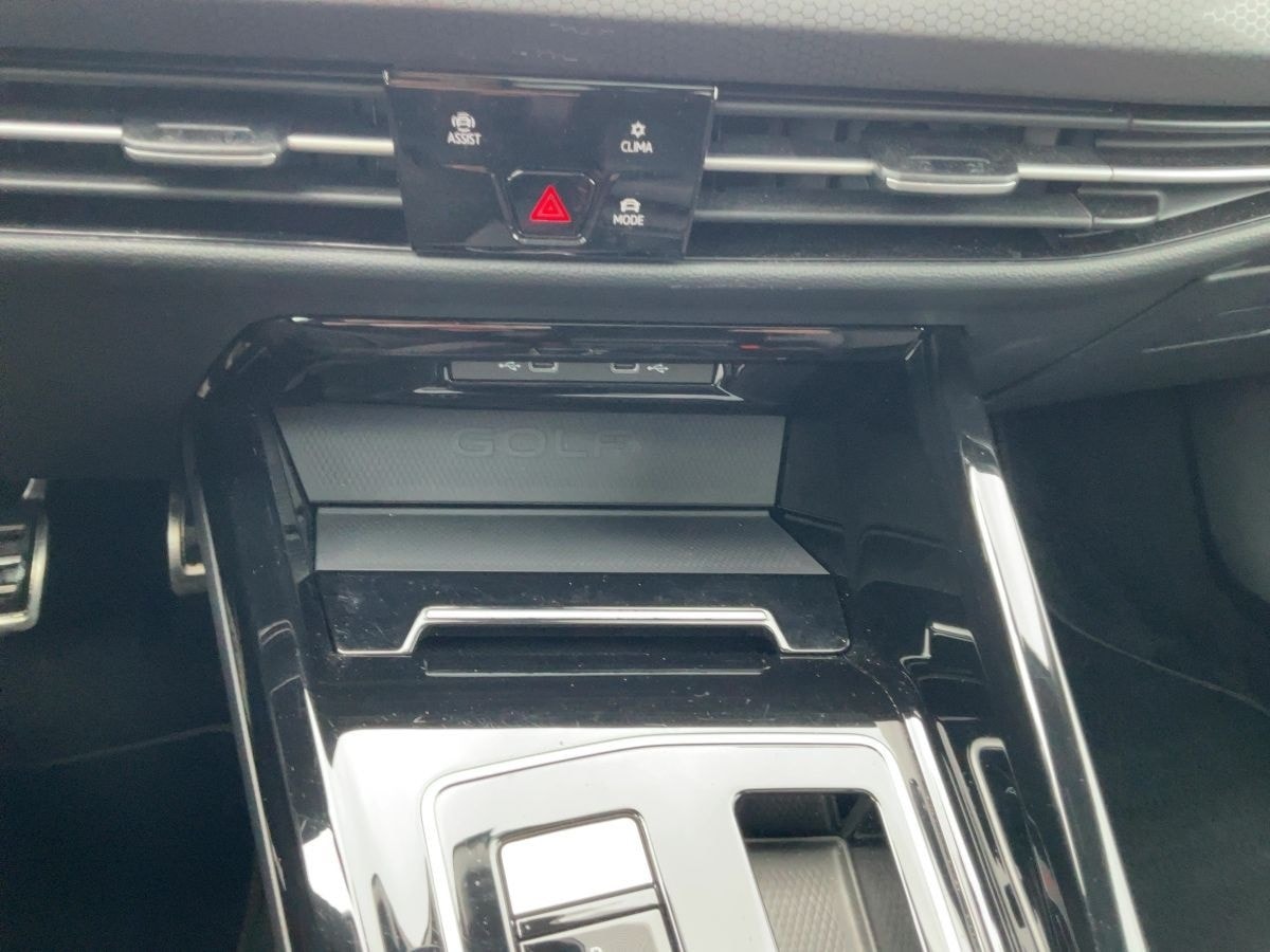 Volkswagen Golf VIII GTI Clubsport MATRIX+NAVI+PANO+ACC+APP foto 20