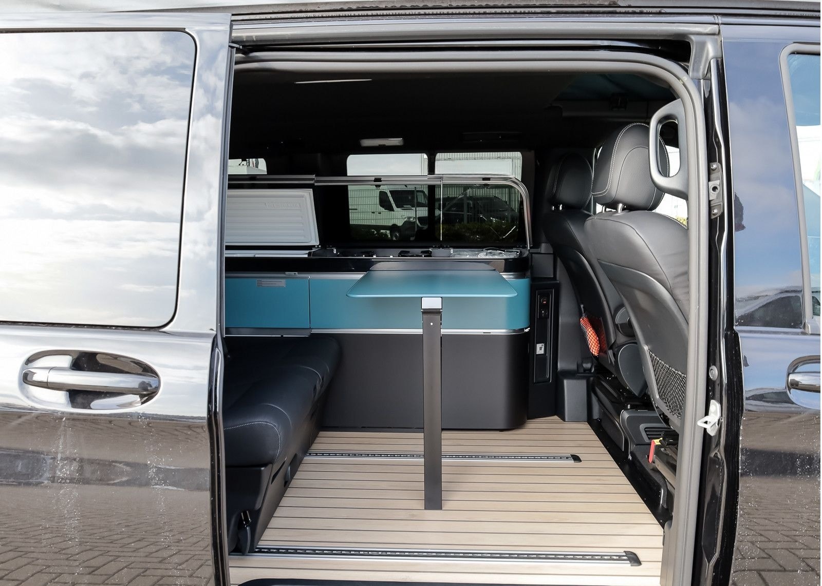 Mercedes-Benz V 300 Marco Polo,AMG,Airmatic,Leder,AHK,LED foto 12