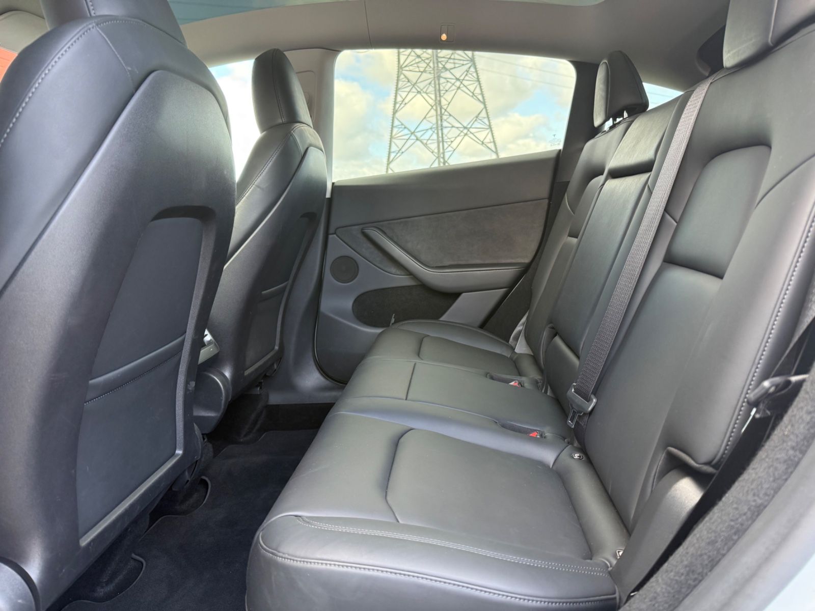 Tesla Model Y | Long Range AWD | NEU TüV |  SOH 93% foto 12