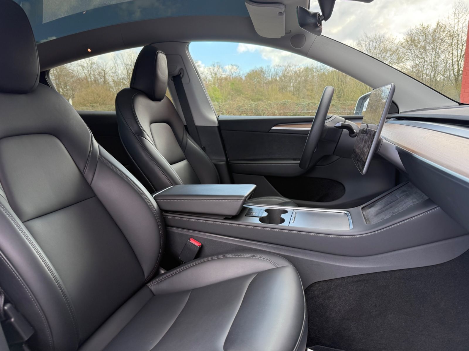 Tesla Model Y | Long Range AWD | NEU TüV |  SOH 93% foto 14