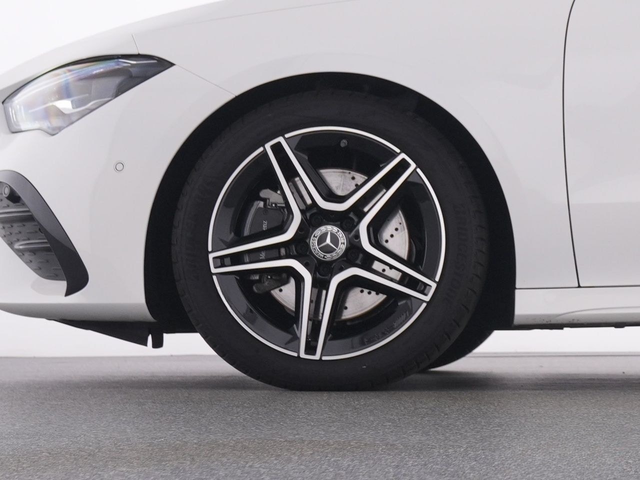 Mercedes-Benz CLA 200 AMG+MBUX+Night+KeylGo+LED+Totw+RFK+Ambi+ foto 20