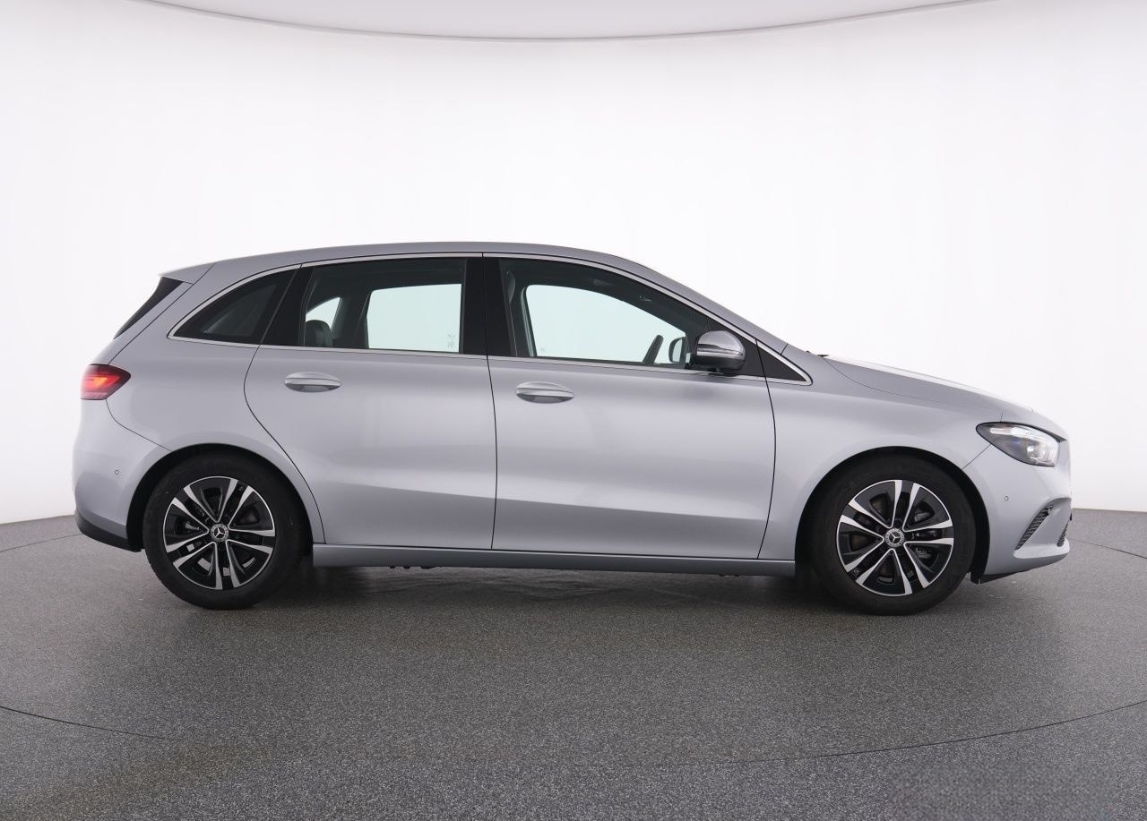Mercedes-Benz B 220 d Progressive+NavP+Pano+MBeam+AHK+Totw+RFK foto 12