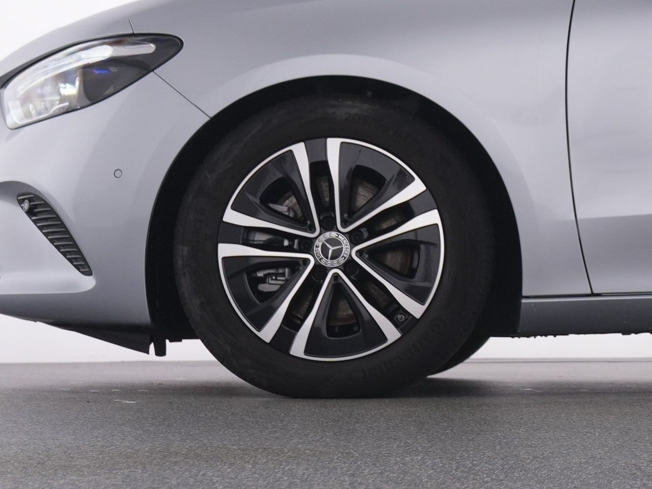 Mercedes-Benz B 220 d Progressive+NavP+Pano+MBeam+AHK+Totw+RFK foto 20