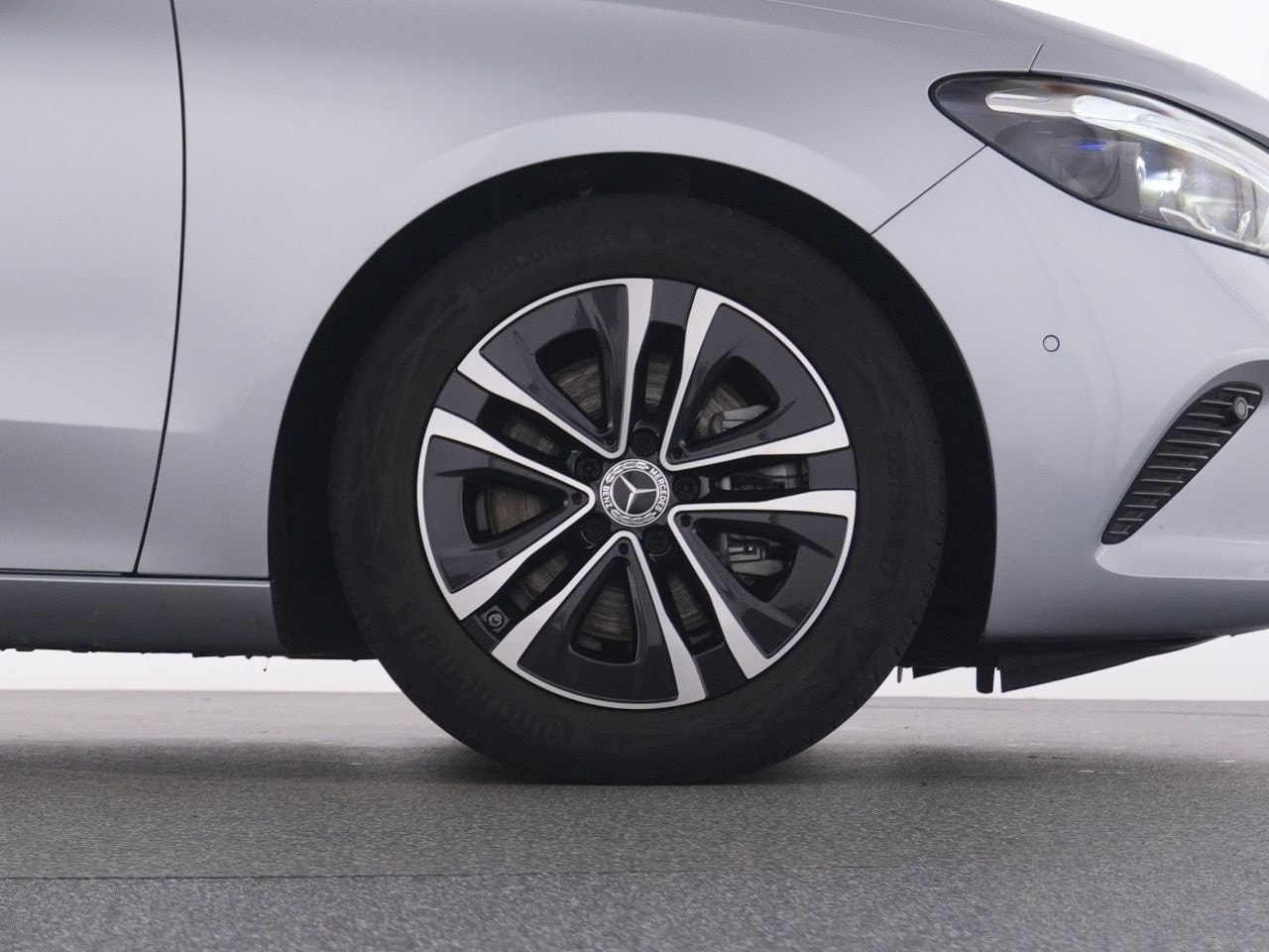 Mercedes-Benz B 220 d Progressive+NavP+Pano+MBeam+AHK+Totw+RFK foto 22