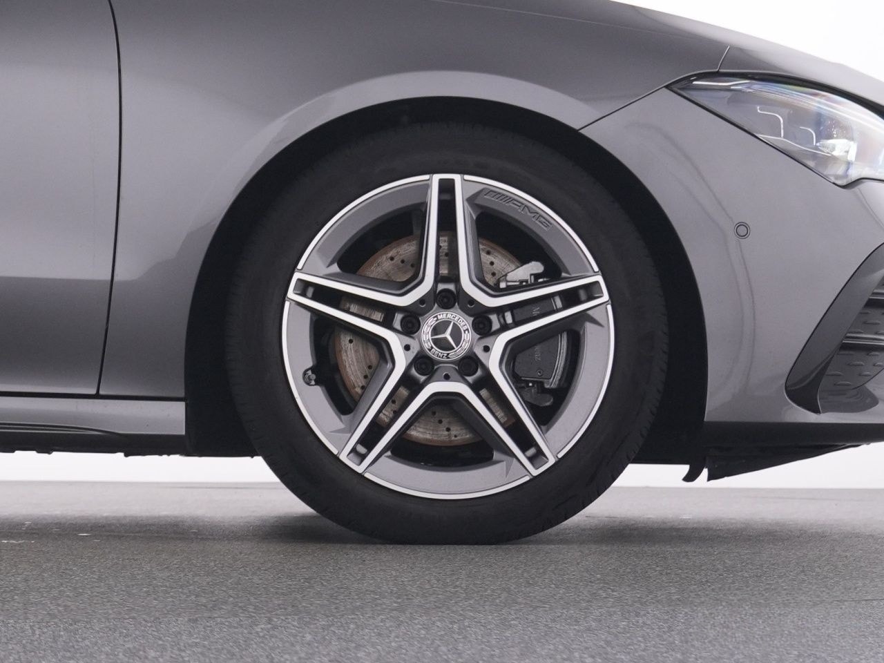 Mercedes-Benz CLA 200 d SB AMG+MBUX+MBeam+Pano+Burm+KeylGo+RFK foto 22