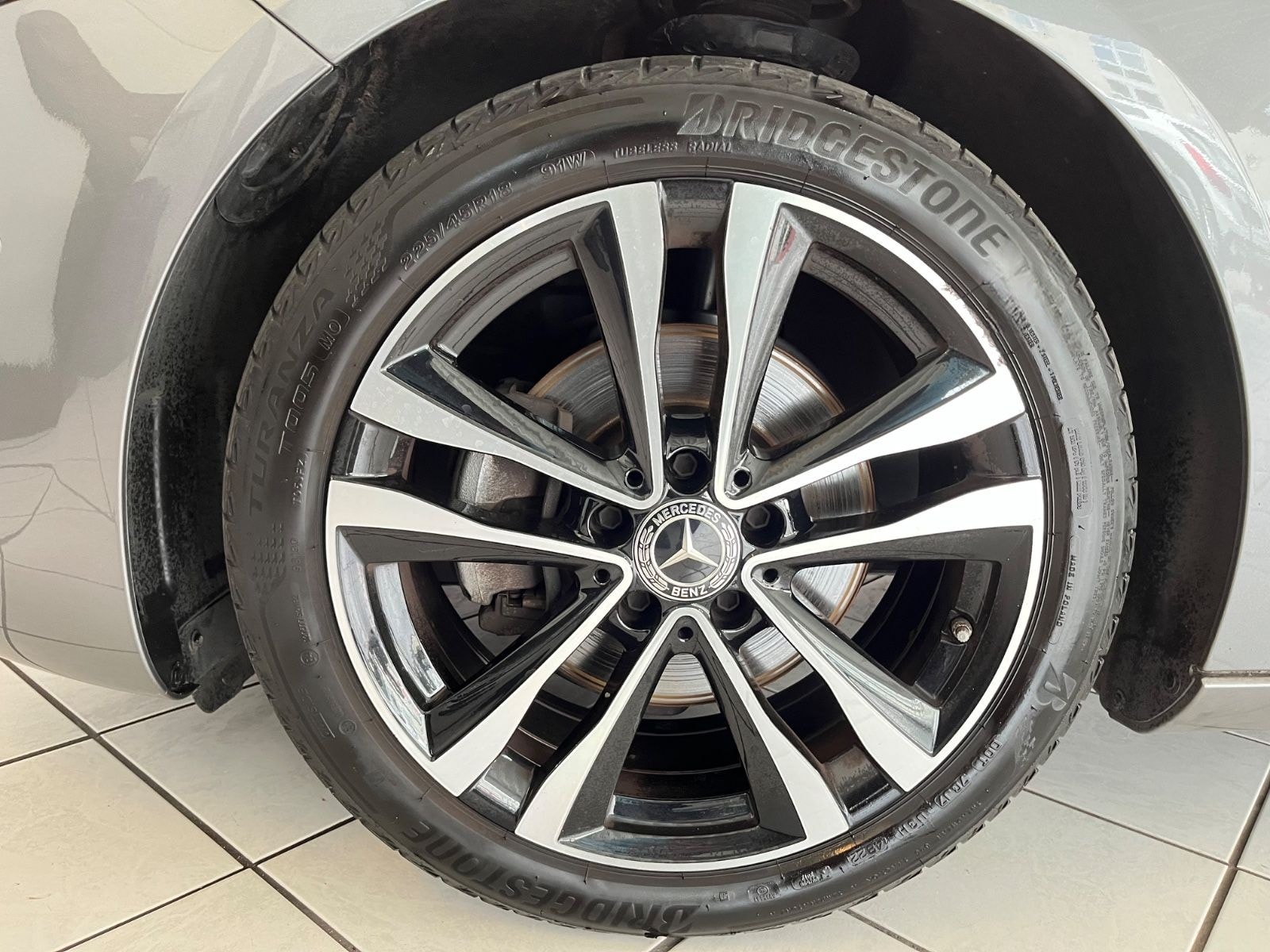 Mercedes-Benz A 200 Edition19 KEYLESS LED NAVI AMBIENTE KAMERA foto 9