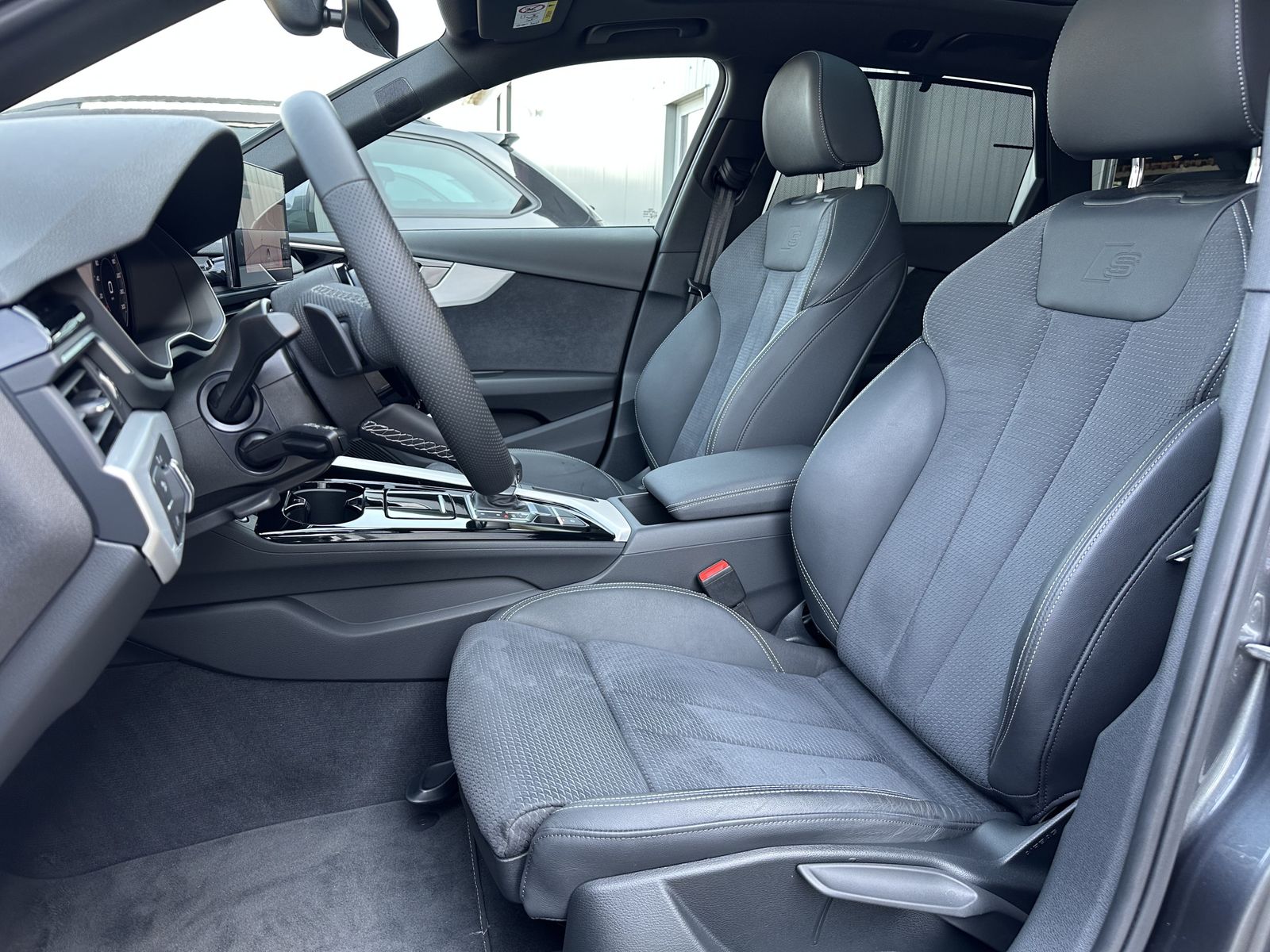 Audi A4 Avant 40 TDI S-Line NAV+LED+AHK+PANORAMA+B&O  foto 8