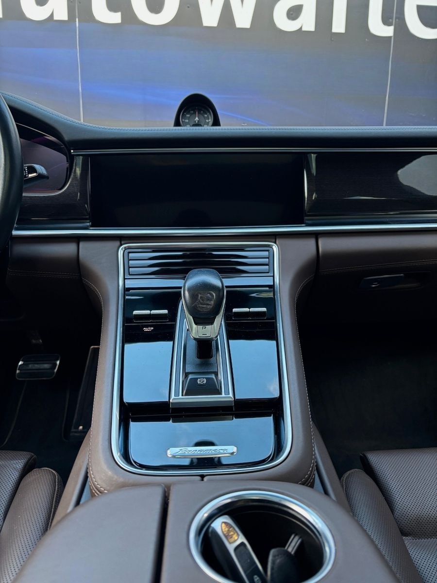 Porsche Panamera Turbo S-Vollausstattung foto 16