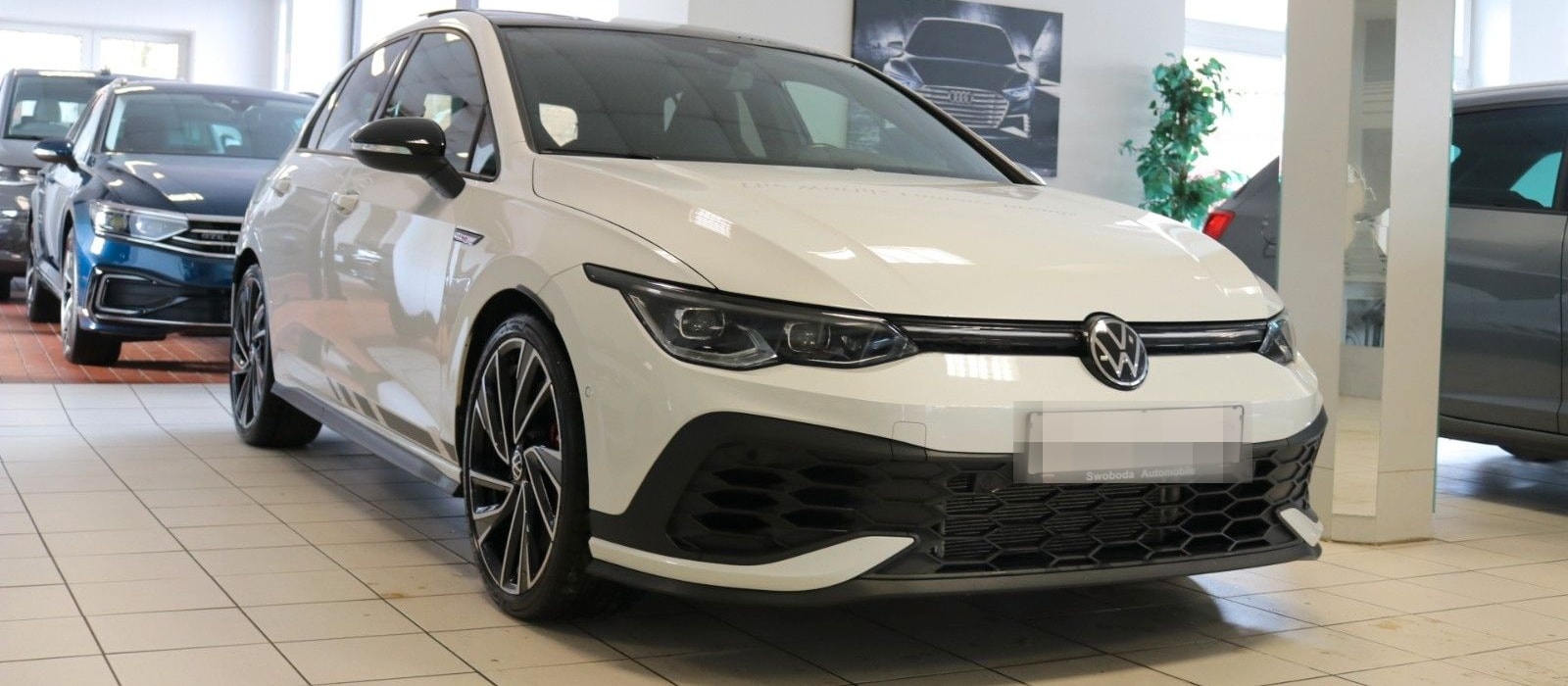 Volkswagen Golf GTI Clubsport Black Style Matrix H&K Pano foto 9