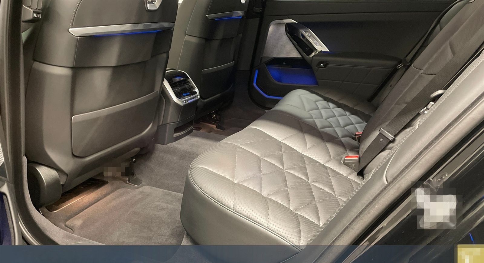 BMW 740d xDrive M Sport,SkyLou,AHK,DAPro.Sthz foto 8