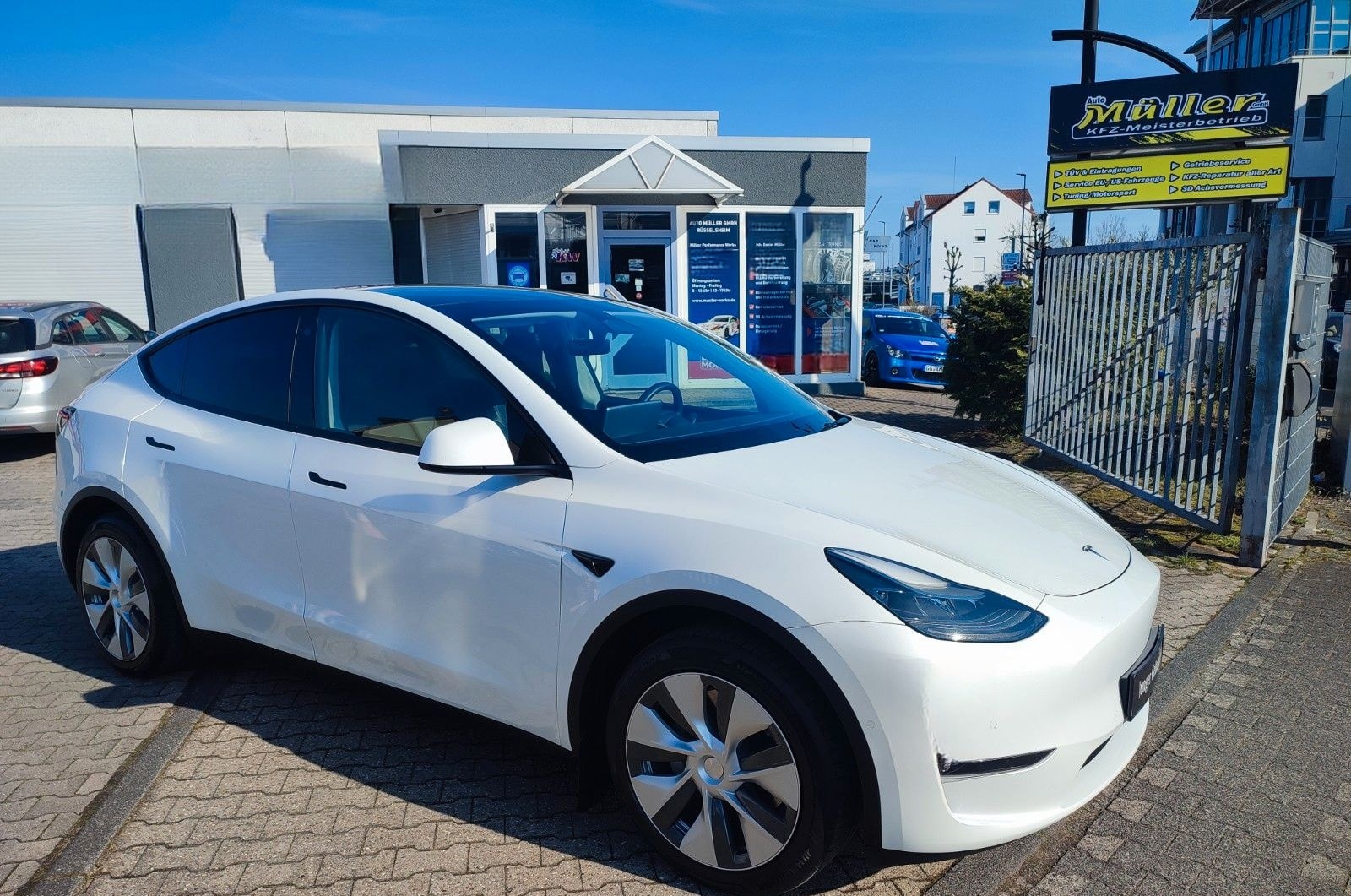 Tesla Model Y "AHK" Long Range Dual AWD foto 5