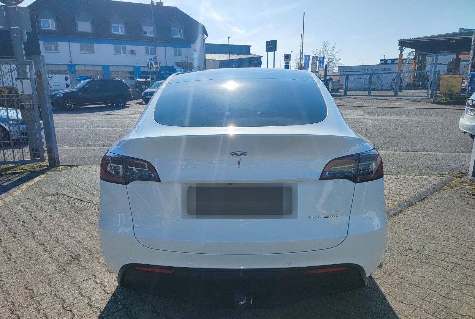 Tesla Model Y "AHK" Long Range Dual AWD foto 8