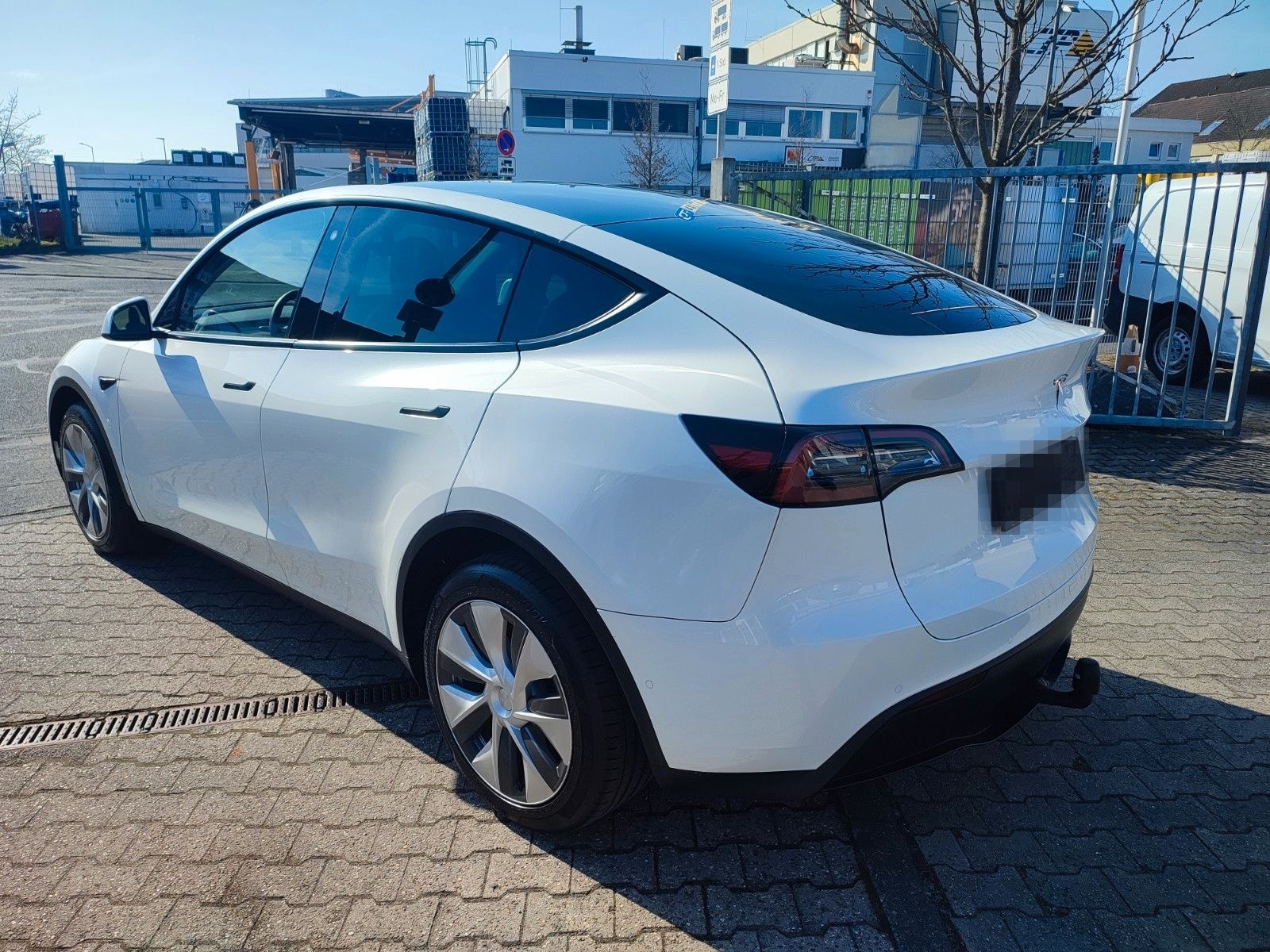 Tesla Model Y "AHK" Long Range Dual AWD foto 9