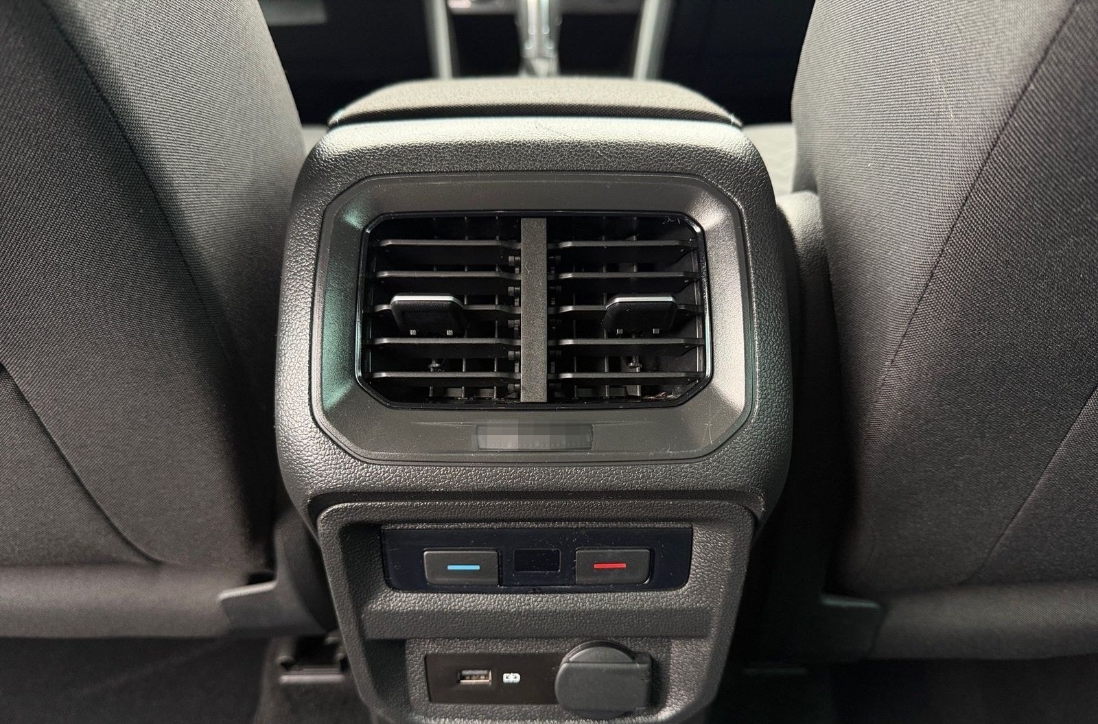 Volkswagen Tiguan IQ.DRIVE 1.5 l TSI DSG AHK.LED.Rückfahrka foto 8