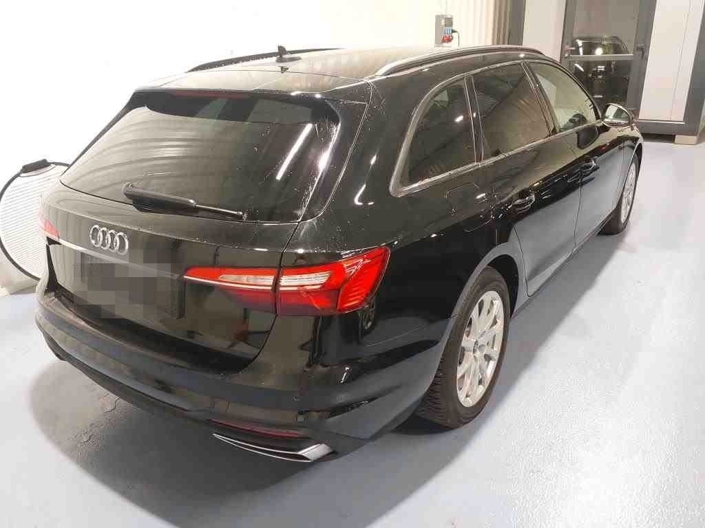 Audi A4 Avant 35 TFSI S tronic /SHZ/NAVI foto 2