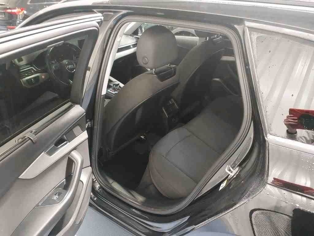 Audi A4 Avant 35 TFSI S tronic /SHZ/NAVI foto 9