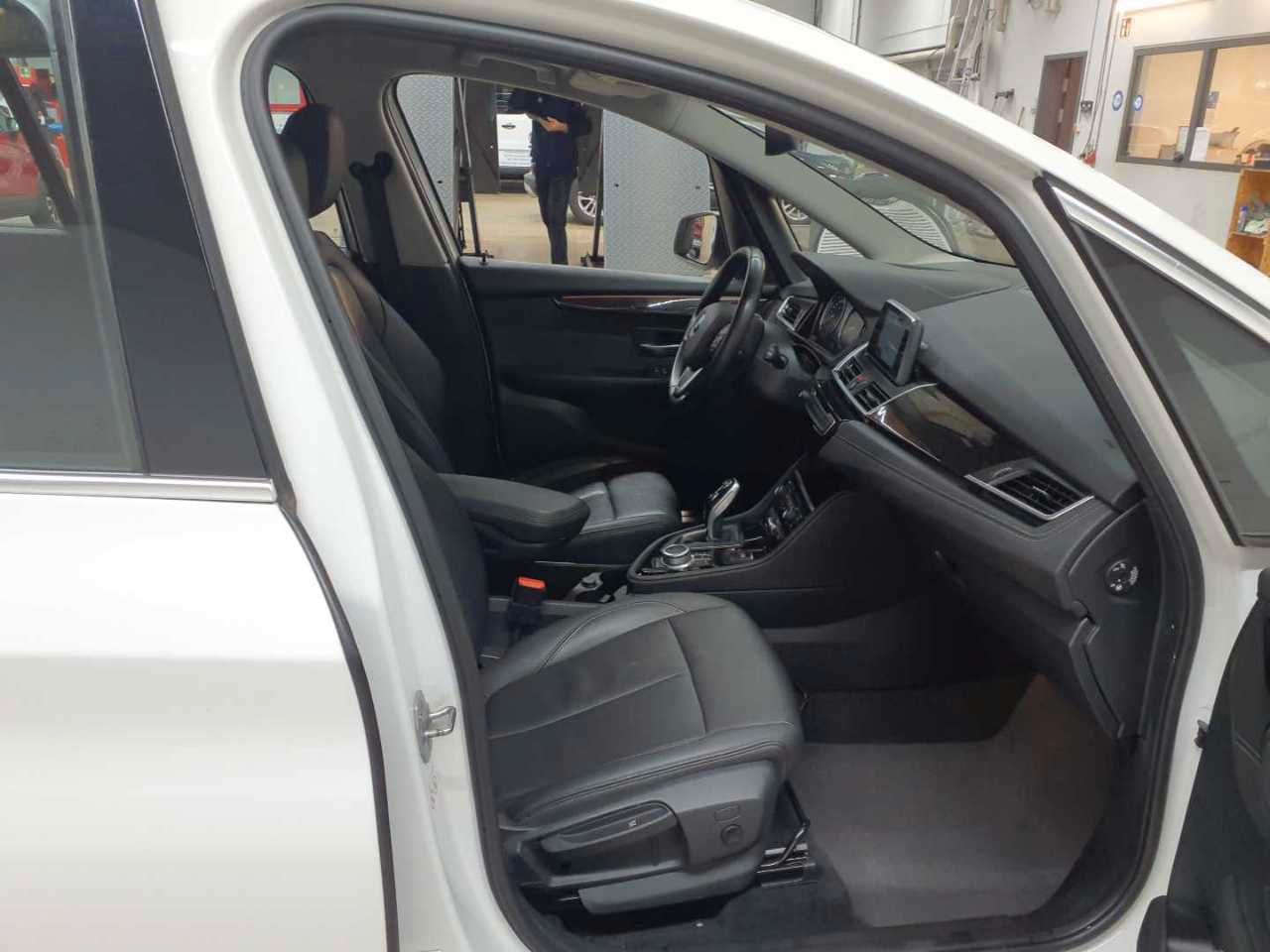 BMW 220d Gran Tourer xDrive Aut. Luxury Line foto 11