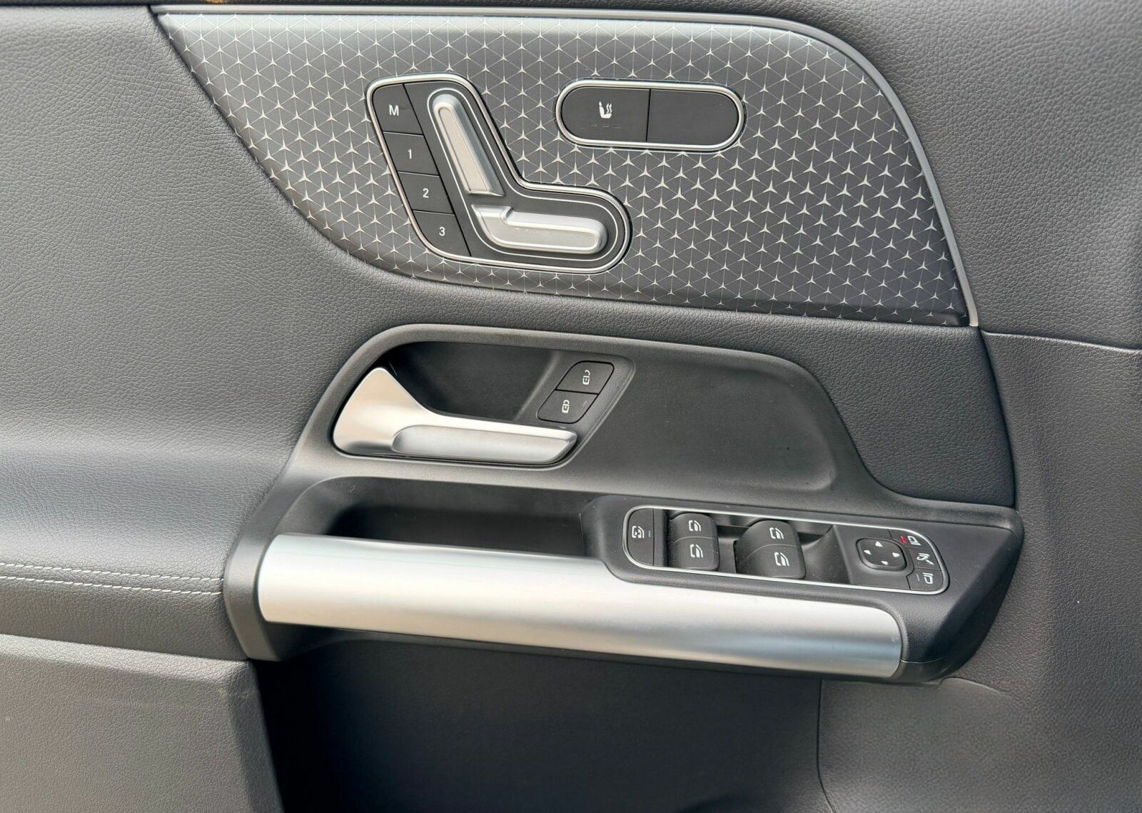 Mercedes-Benz B 250 4M Progressive/Adv+/Pano/Bur/Standh./AHKSH foto 9