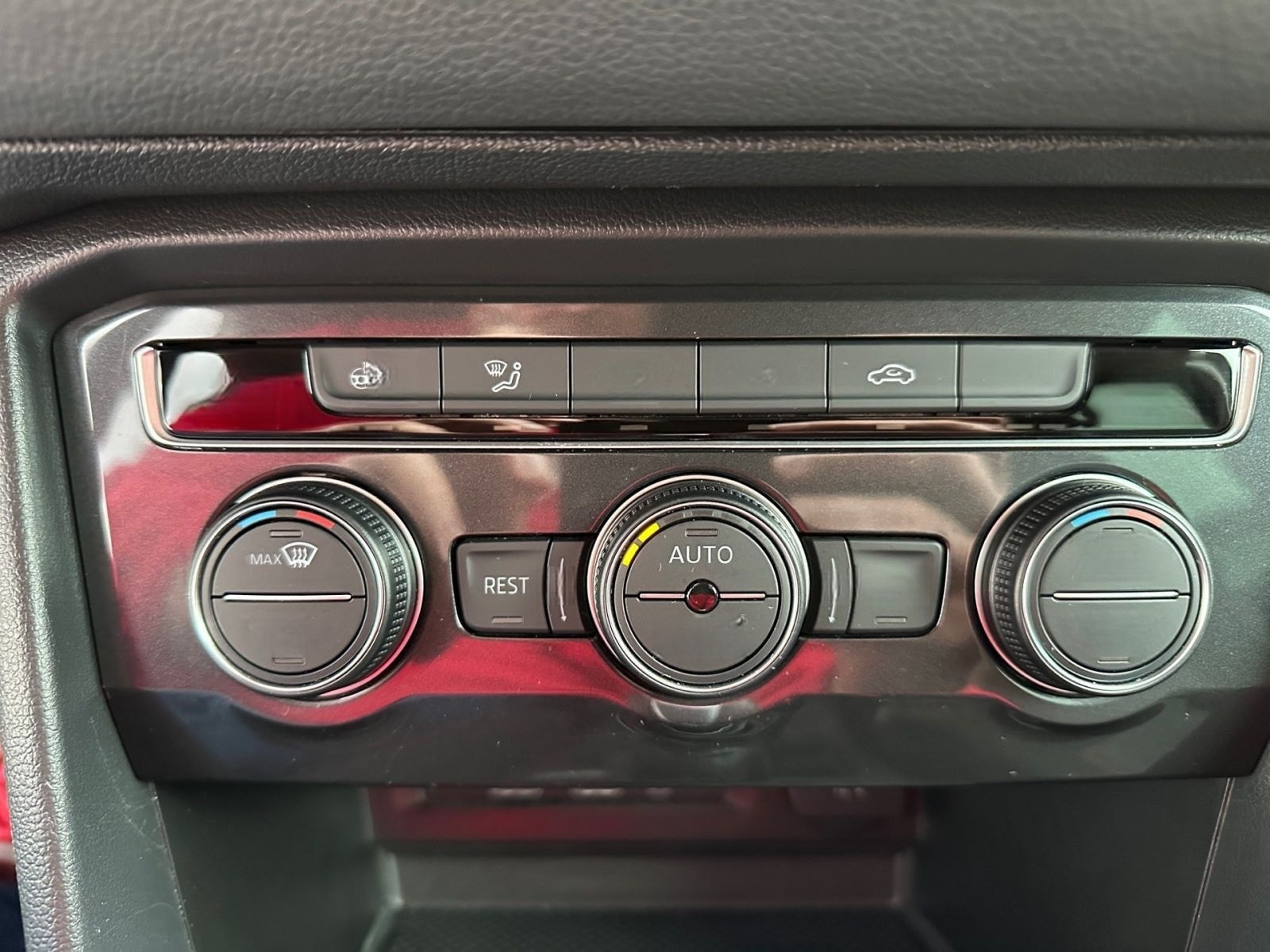 Volkswagen Tiguan 1.4 TSI DSG Comfortline 360° NAVI SHZ AHK foto 17