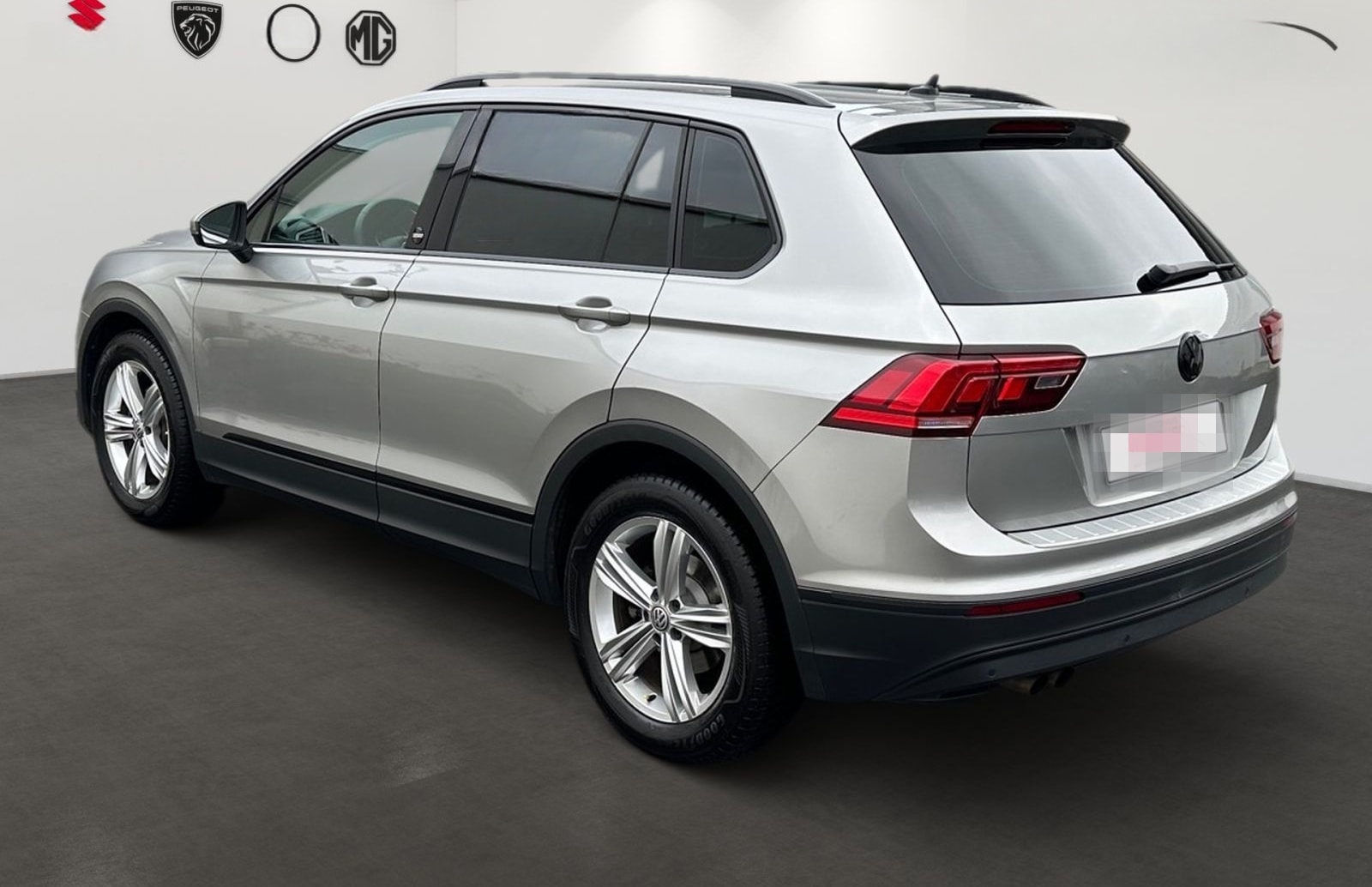 Volkswagen Tiguan 1.4 TSI DSG Comfortline 360° NAVI SHZ AHK foto 4