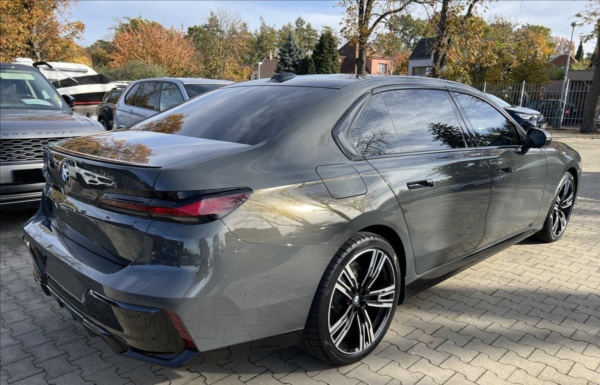 BMW 750 e xDrive M Sport foto 3