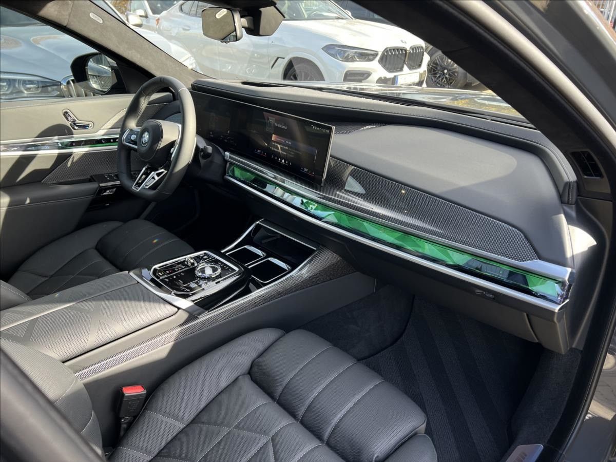 BMW 750 e xDrive M Sport foto 5